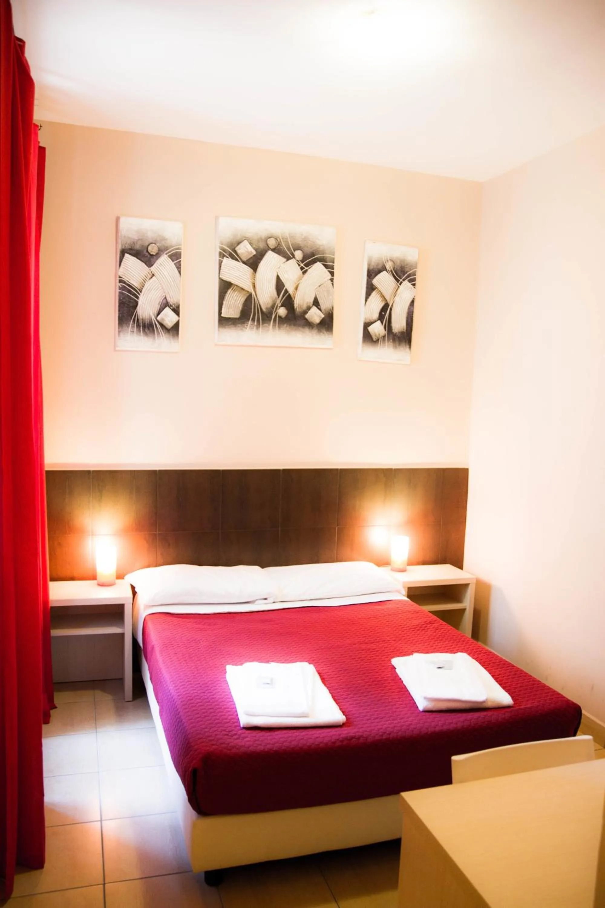 Bedroom, Bed in Mosaic Central Guest House