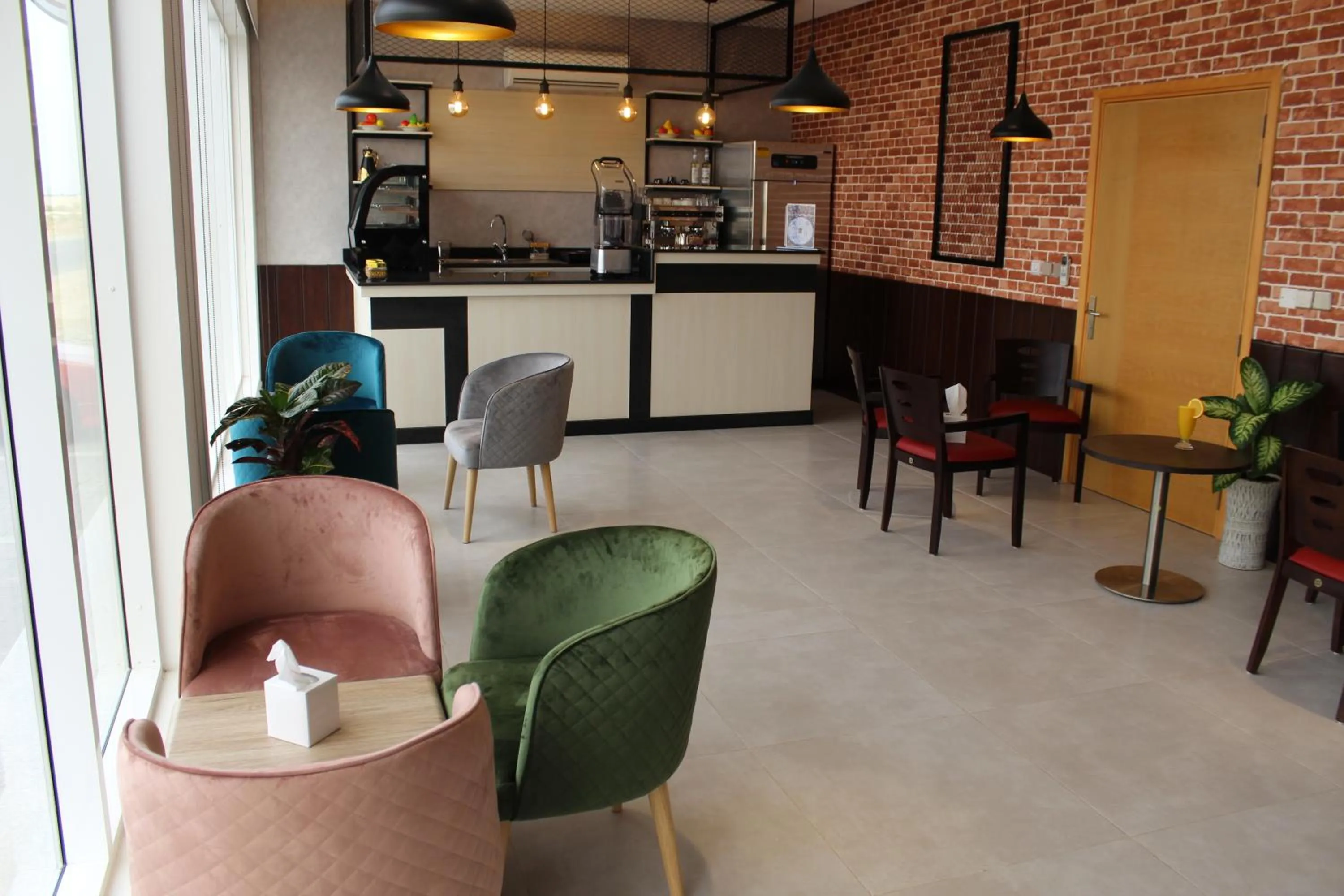 Coffee/tea facilities in Sama Muscat Hotel