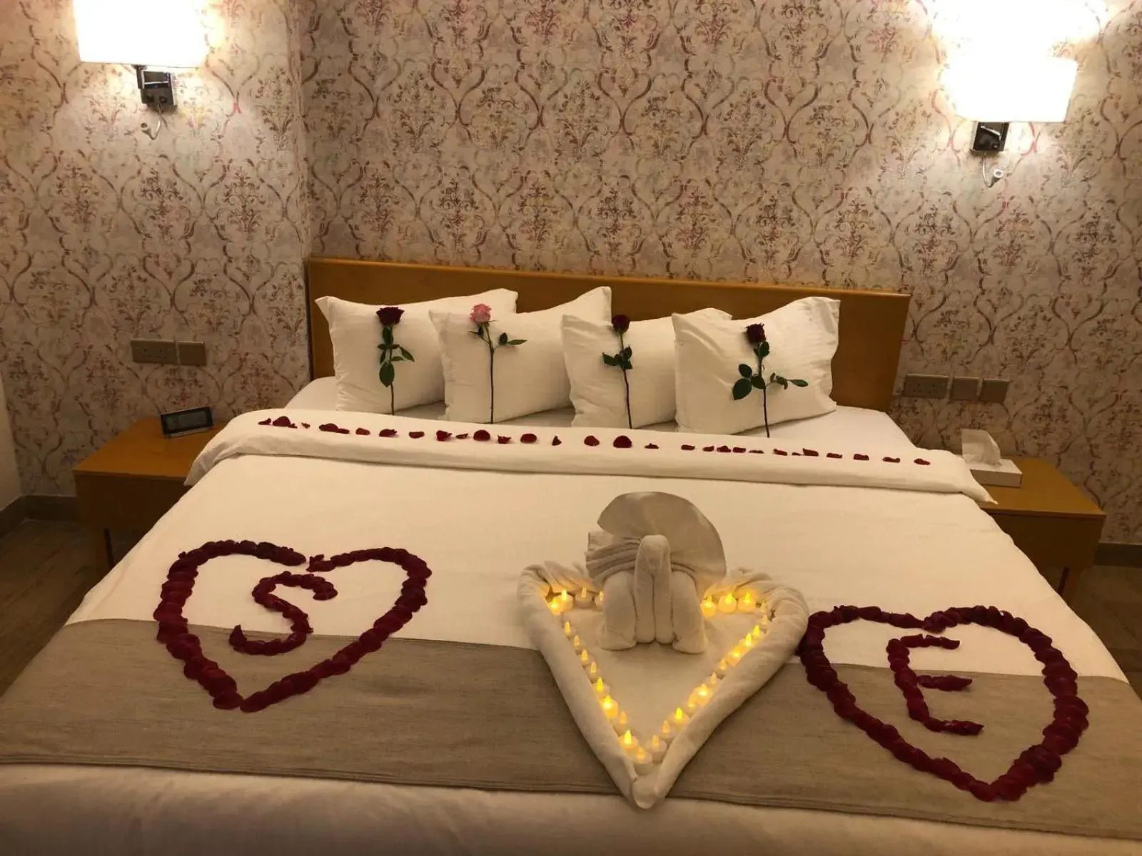 Decorative detail, Bed in Sama Muscat Hotel Decorative detail, Bed in Sama Muscat Hotel