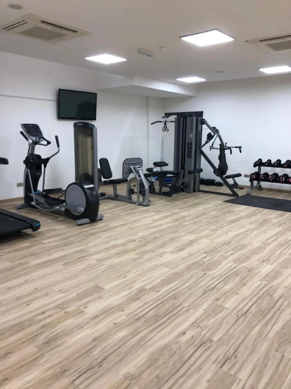 Fitness centre/facilities in Sama Muscat Hotel