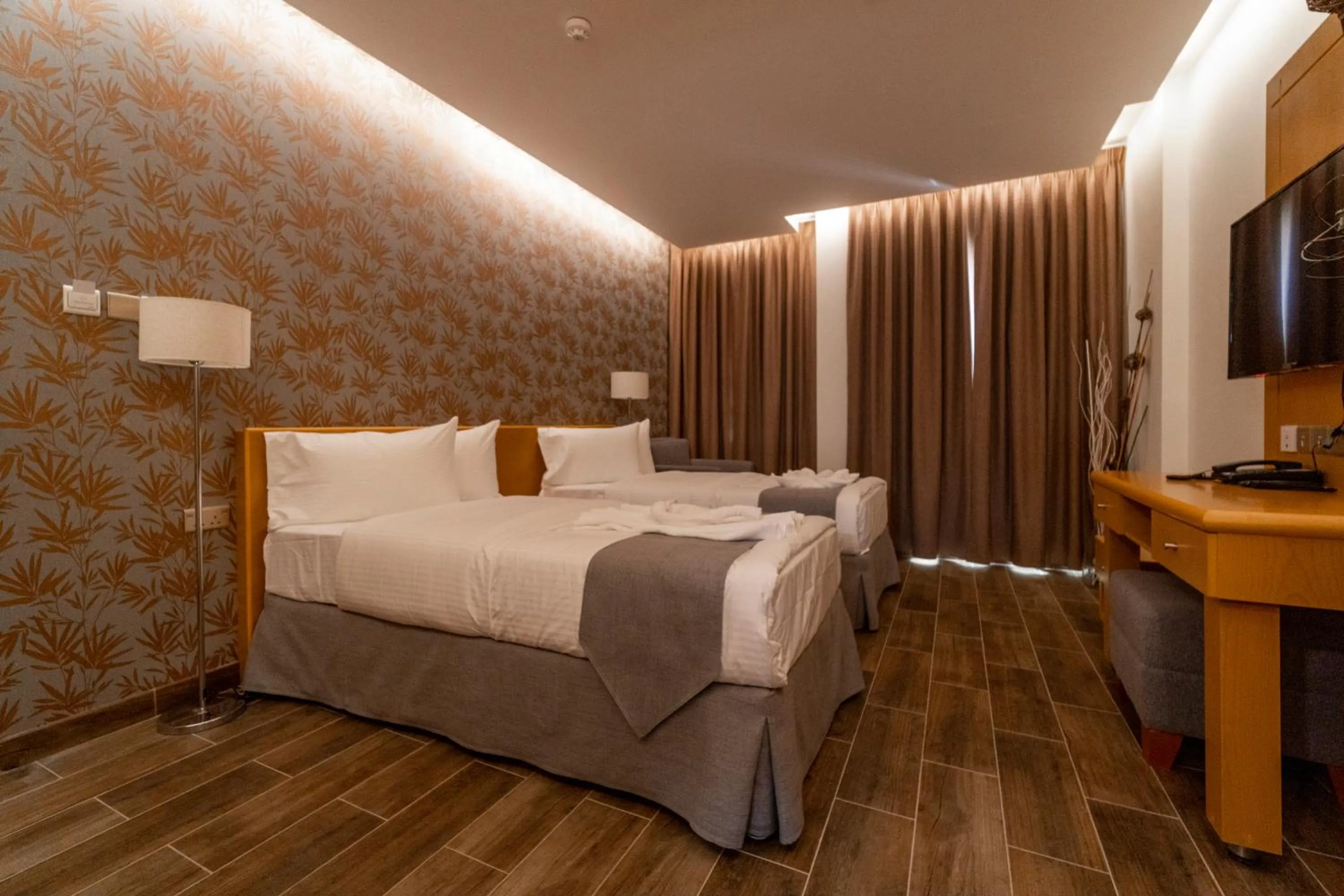 Bedroom, Bed in Sama Muscat Hotel