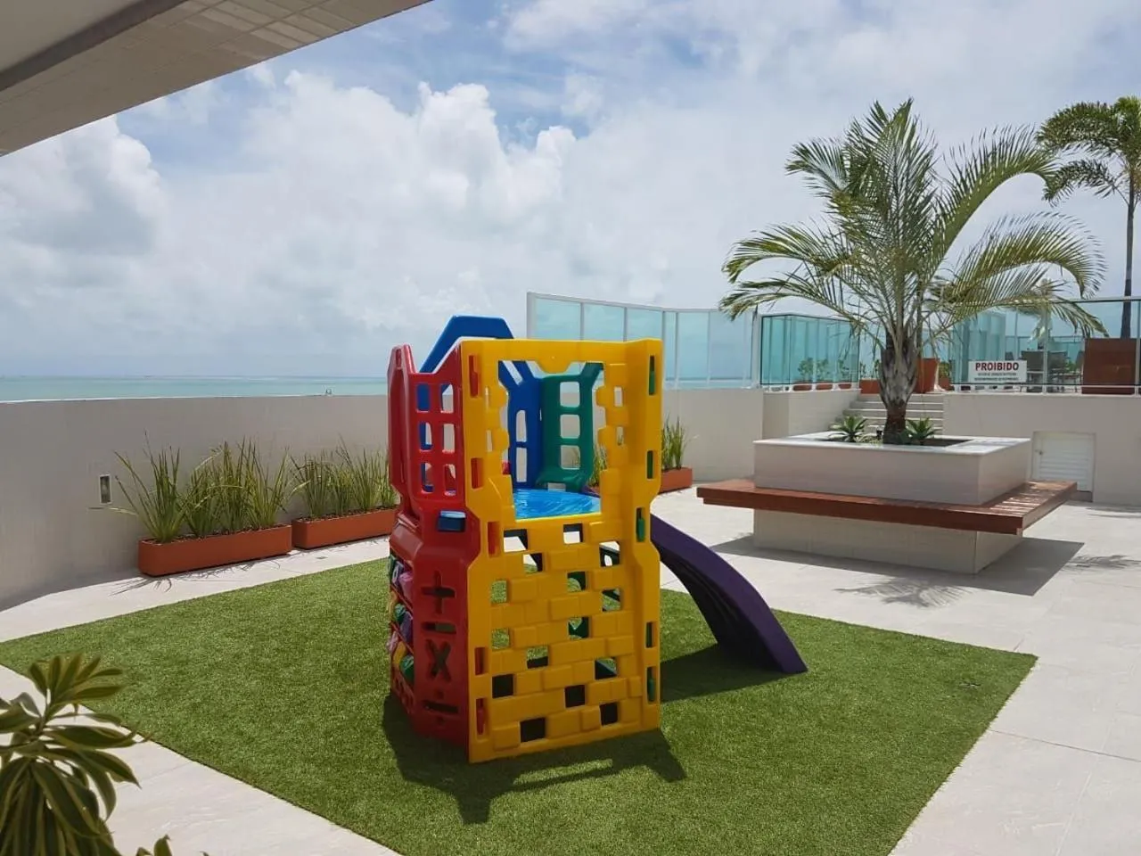 Garden in Atlântico Norte