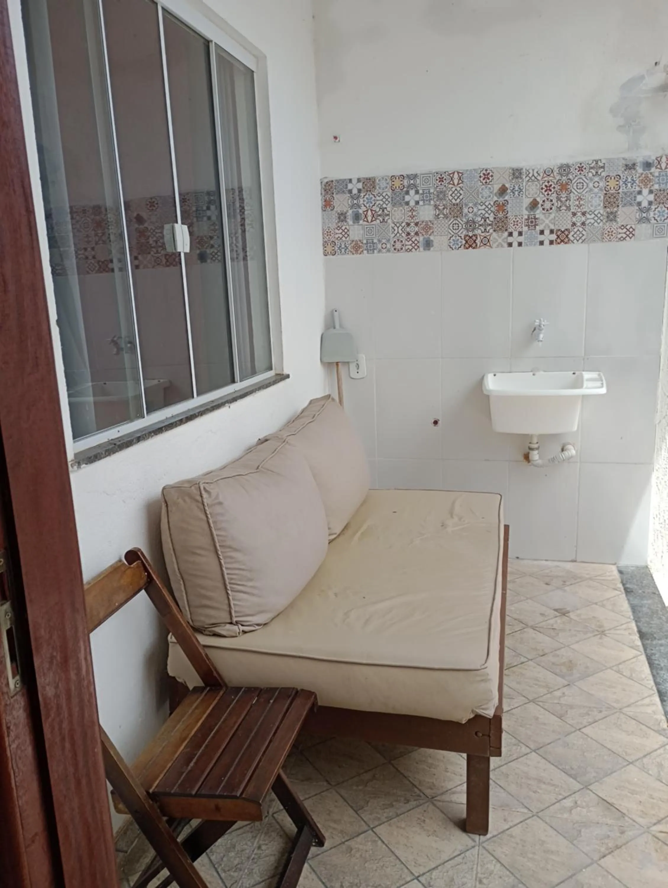 Casa inteira con piscina compartilhada