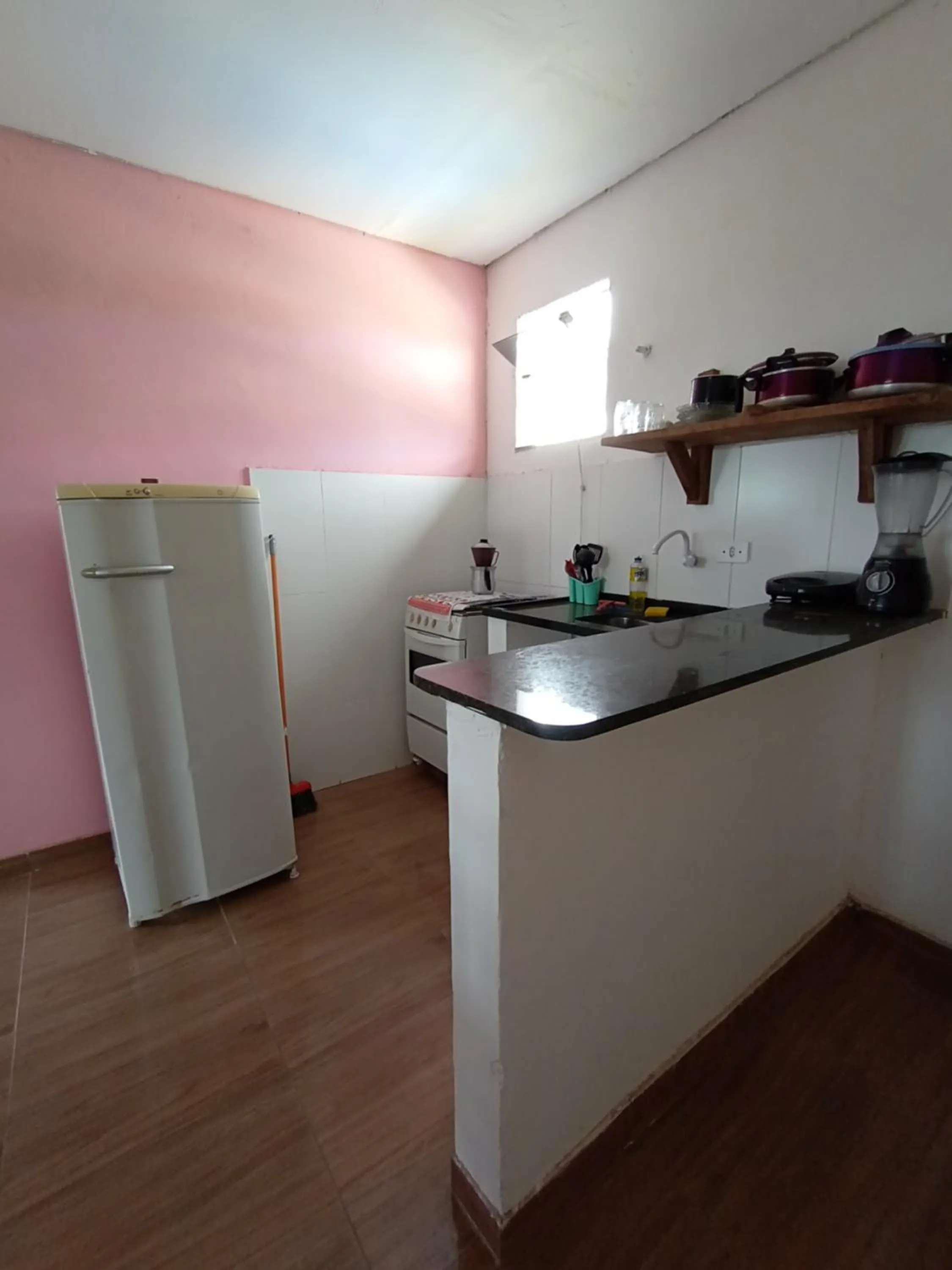 Casa inteira con piscina compartilhada