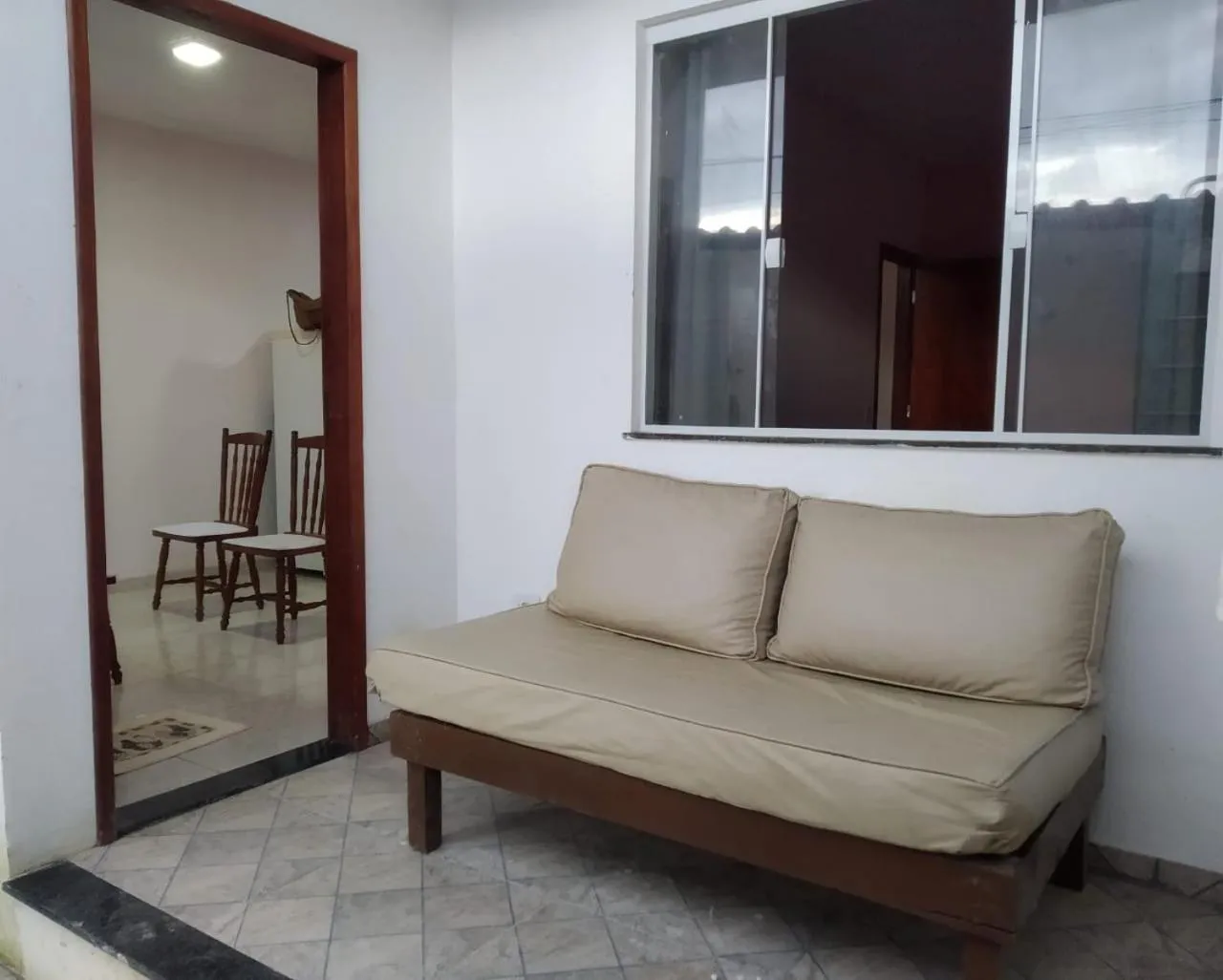 Casa inteira con piscina compartilhada