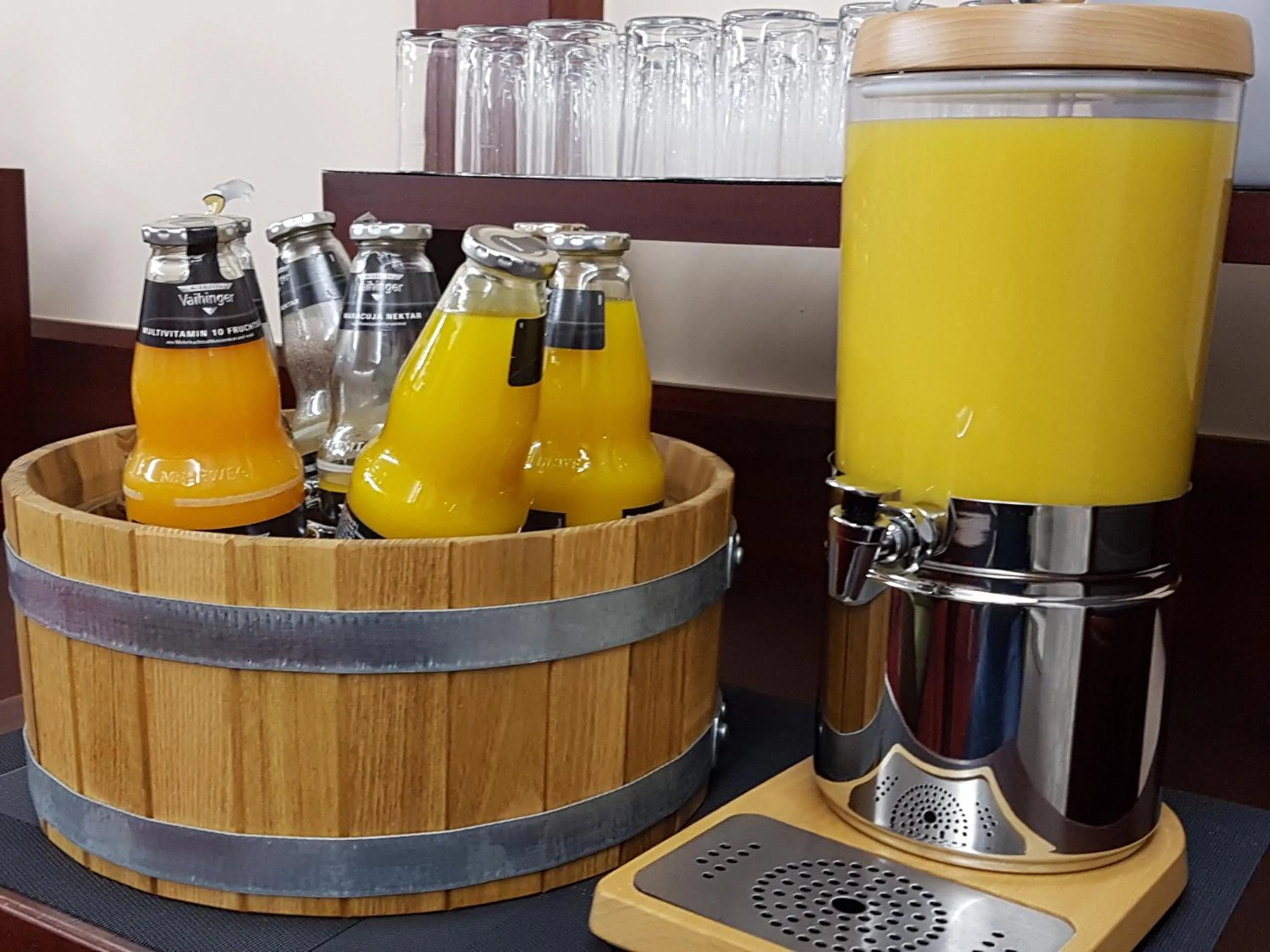 Buffet breakfast in Hotel Drei Morgen