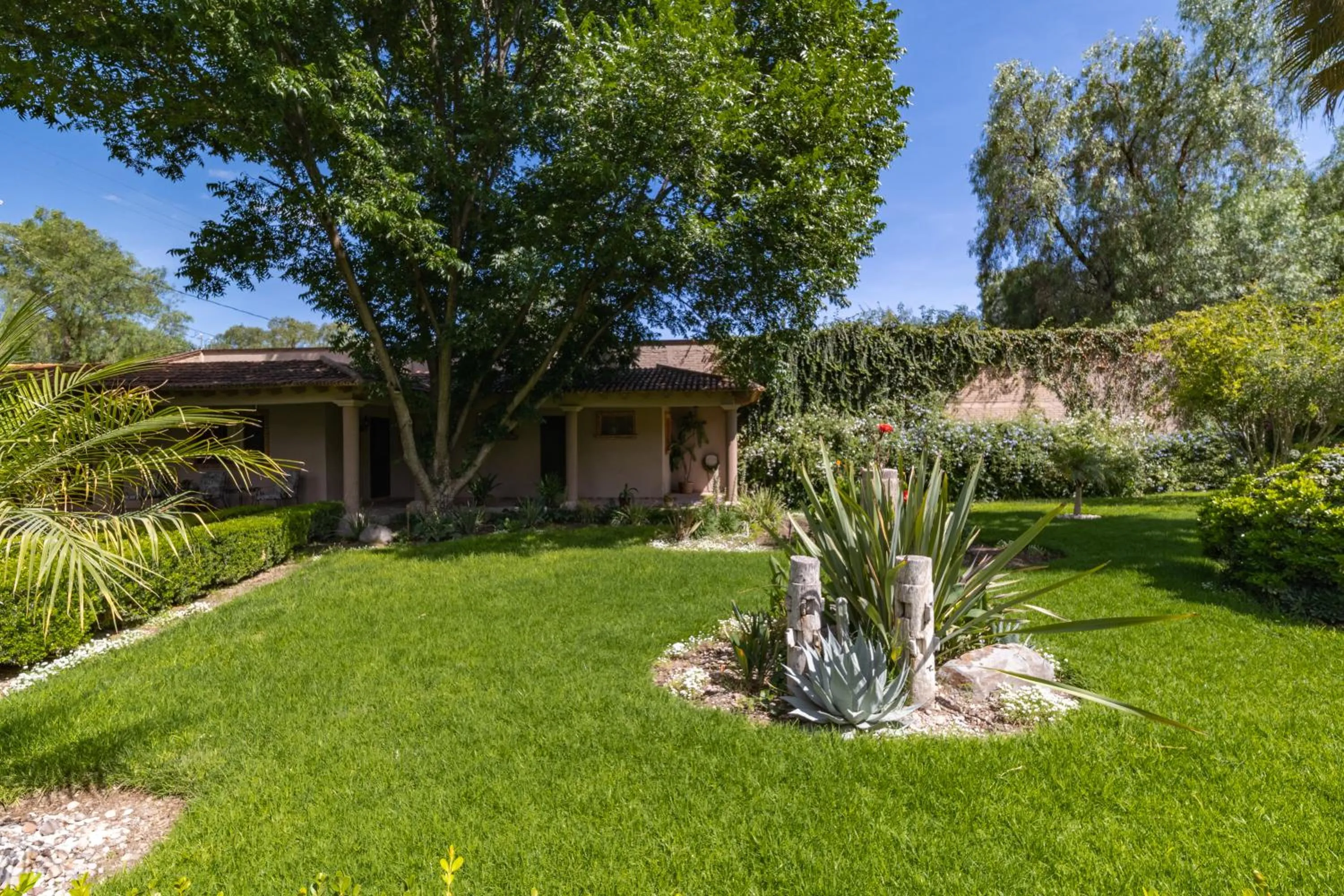 Property building in Casa Las Palmas, San Miguel de Allende