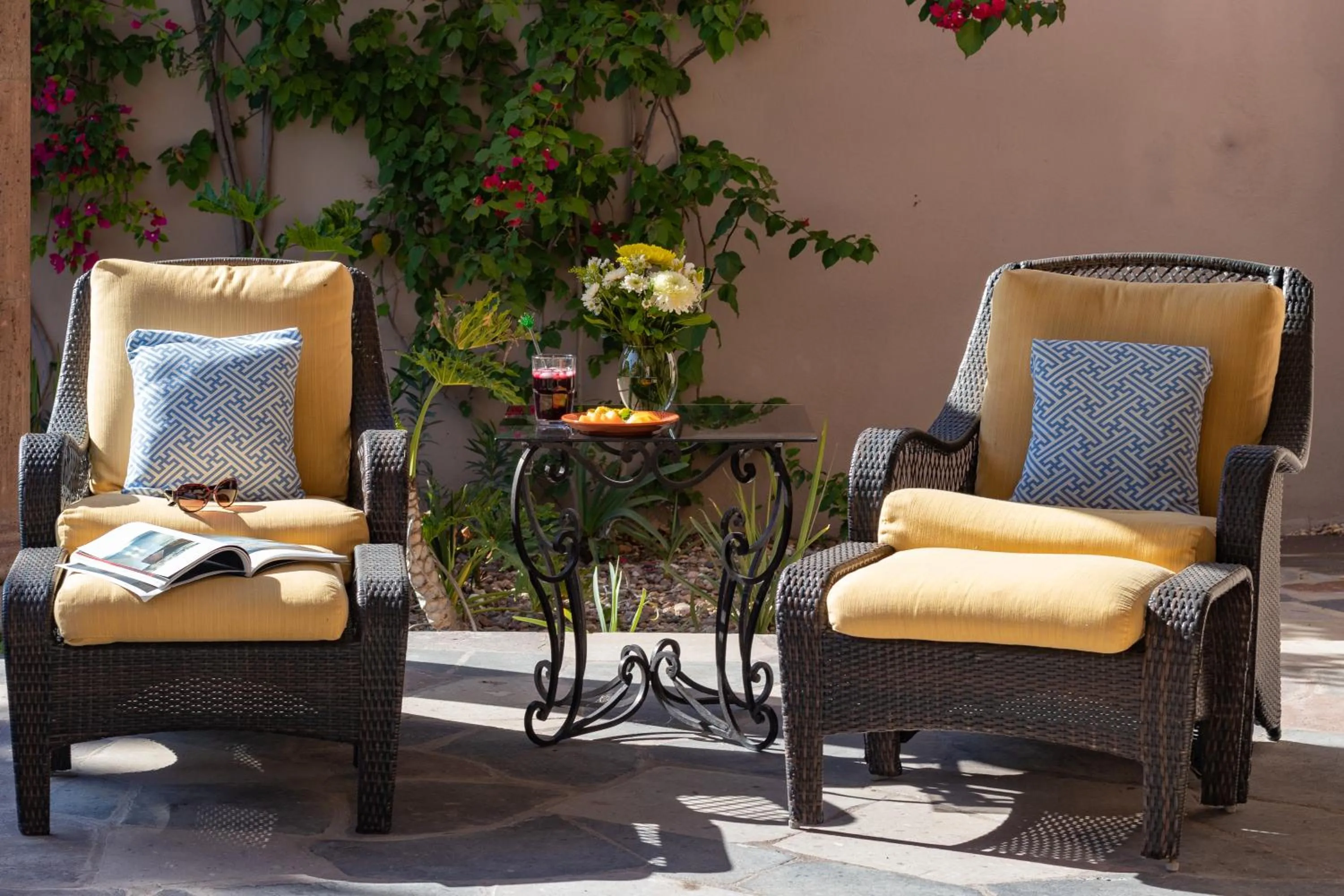 Seating area in Casa Las Palmas, San Miguel de Allende