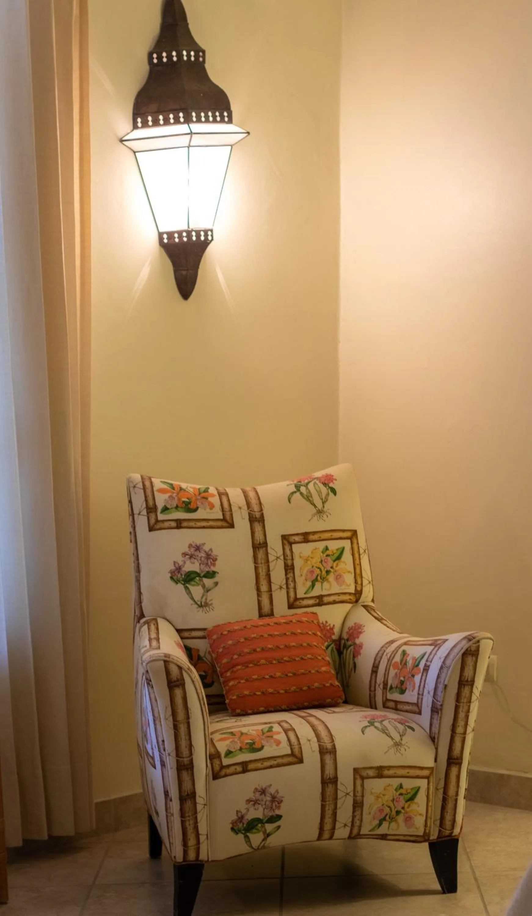 Seating area in Casa Las Palmas, San Miguel de Allende