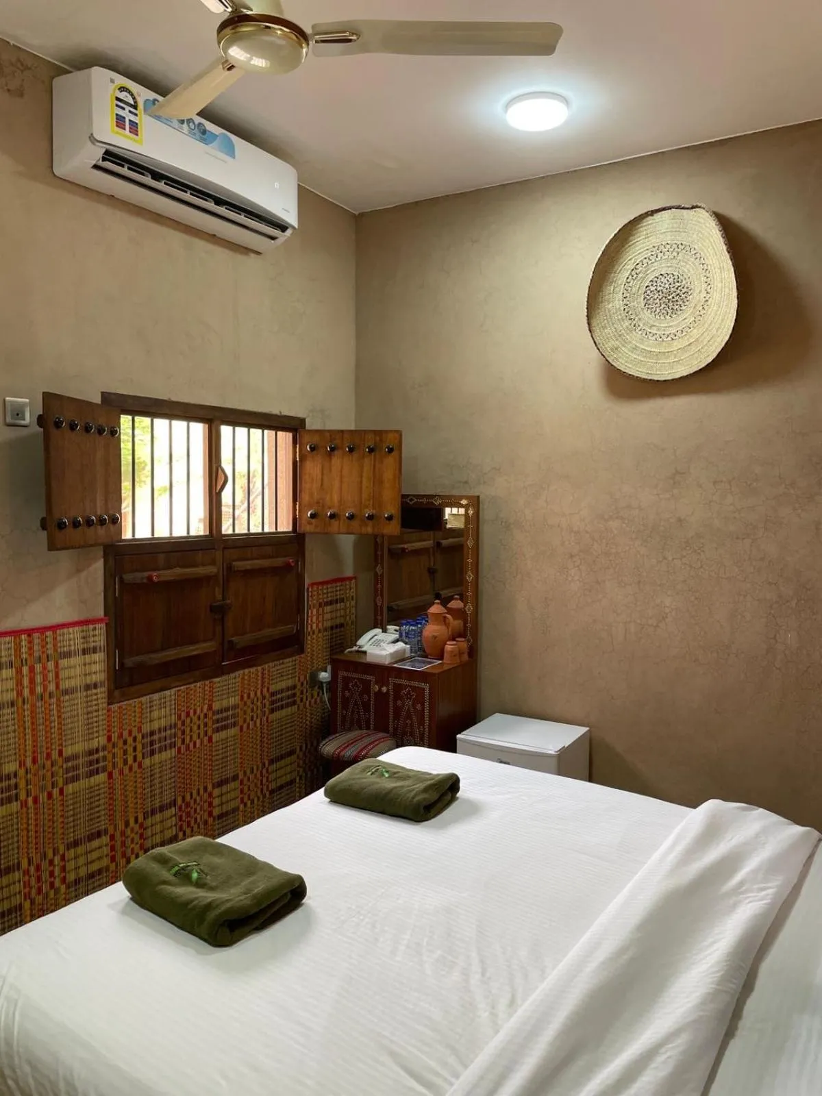 Bed in Bustan inn by Alley Escape