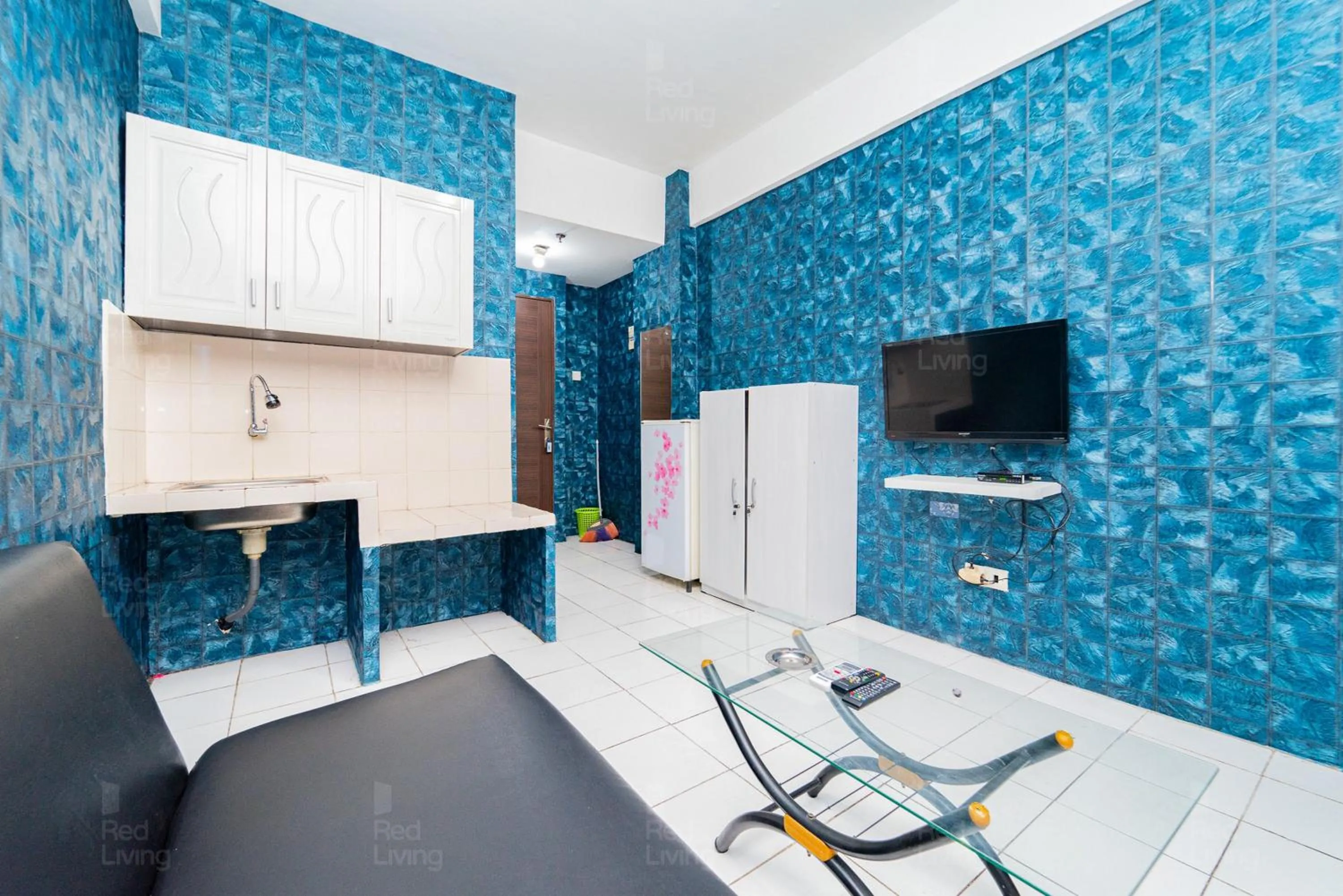 hair dresser in Apartemen City Park - Rendy Room Tower H18