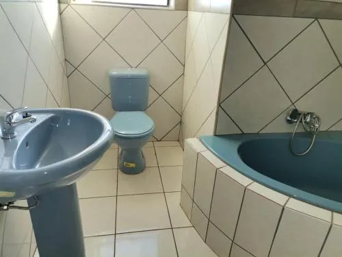 Kgakgamela Road Lodge