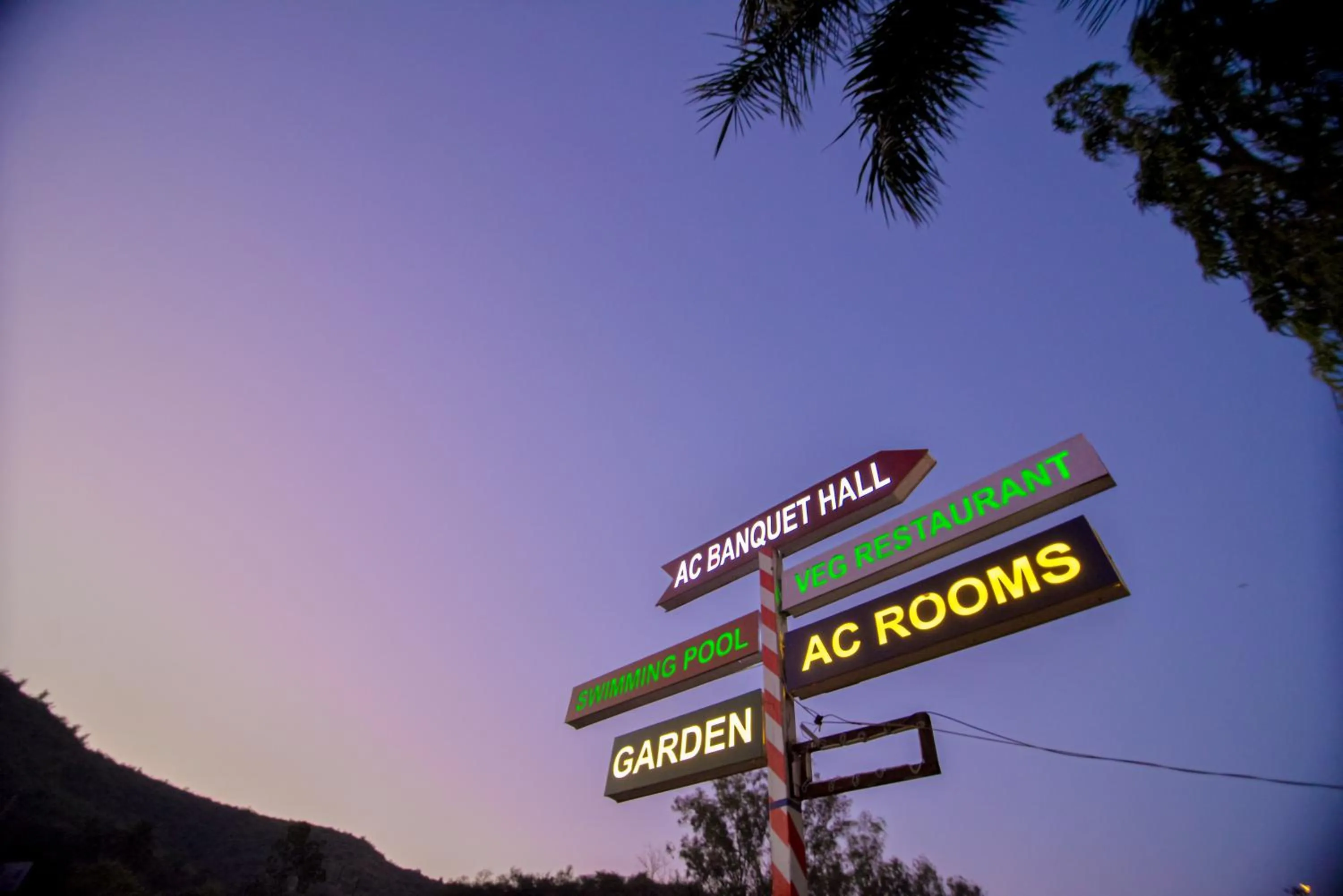 Property logo or sign in Gold Nest Rubystone Heritage