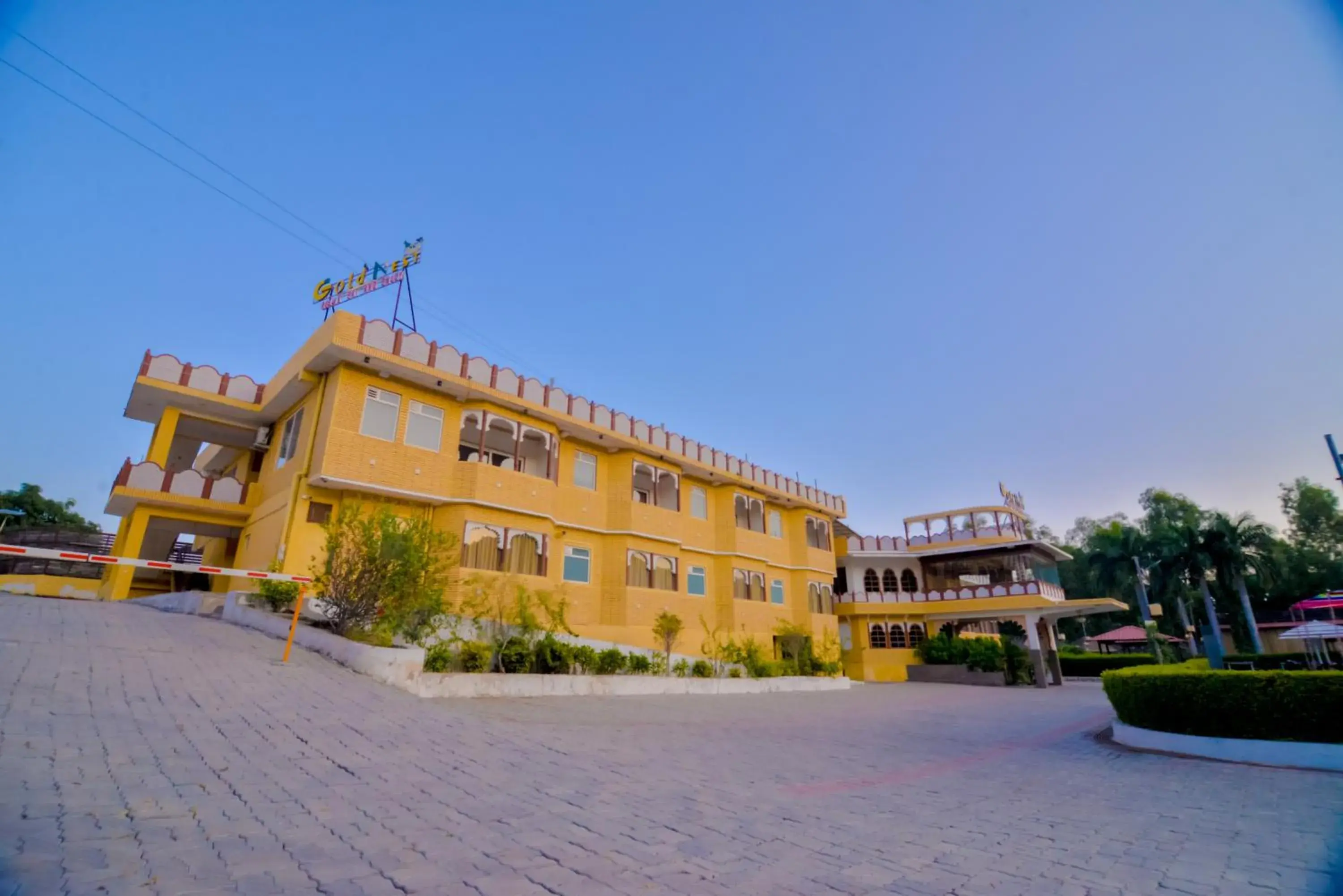 Property building in Gold Nest Rubystone Heritage Property building in Gold Nest Rubystone Heritage