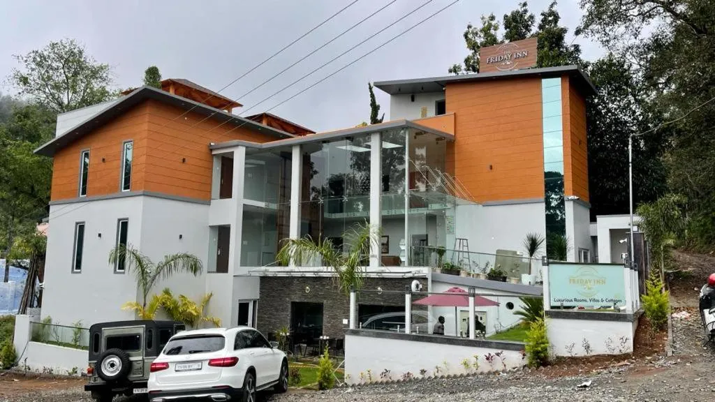 Property building in HOTEL FRIDAY INN