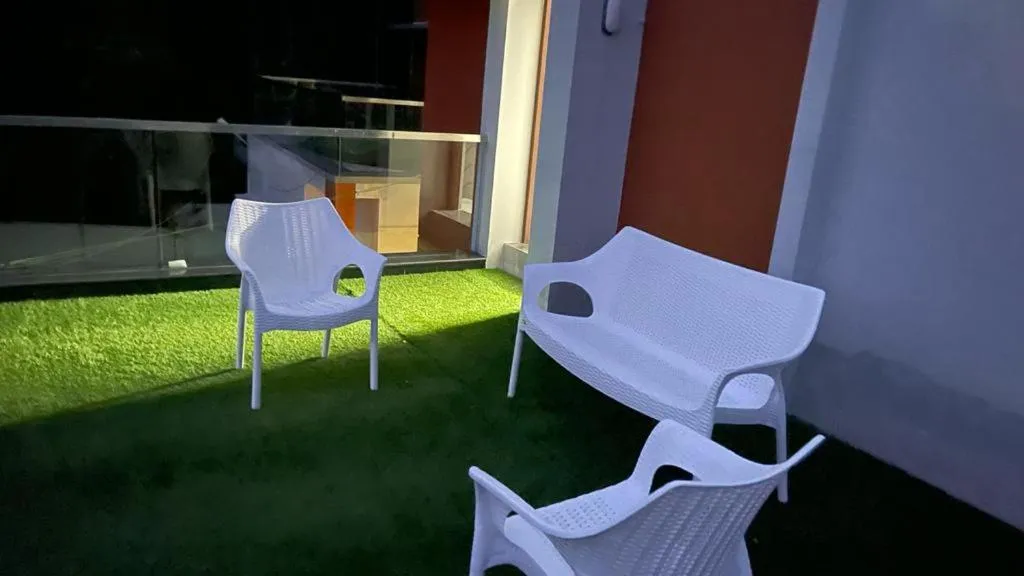 sunbed in HOTEL FRIDAY INN