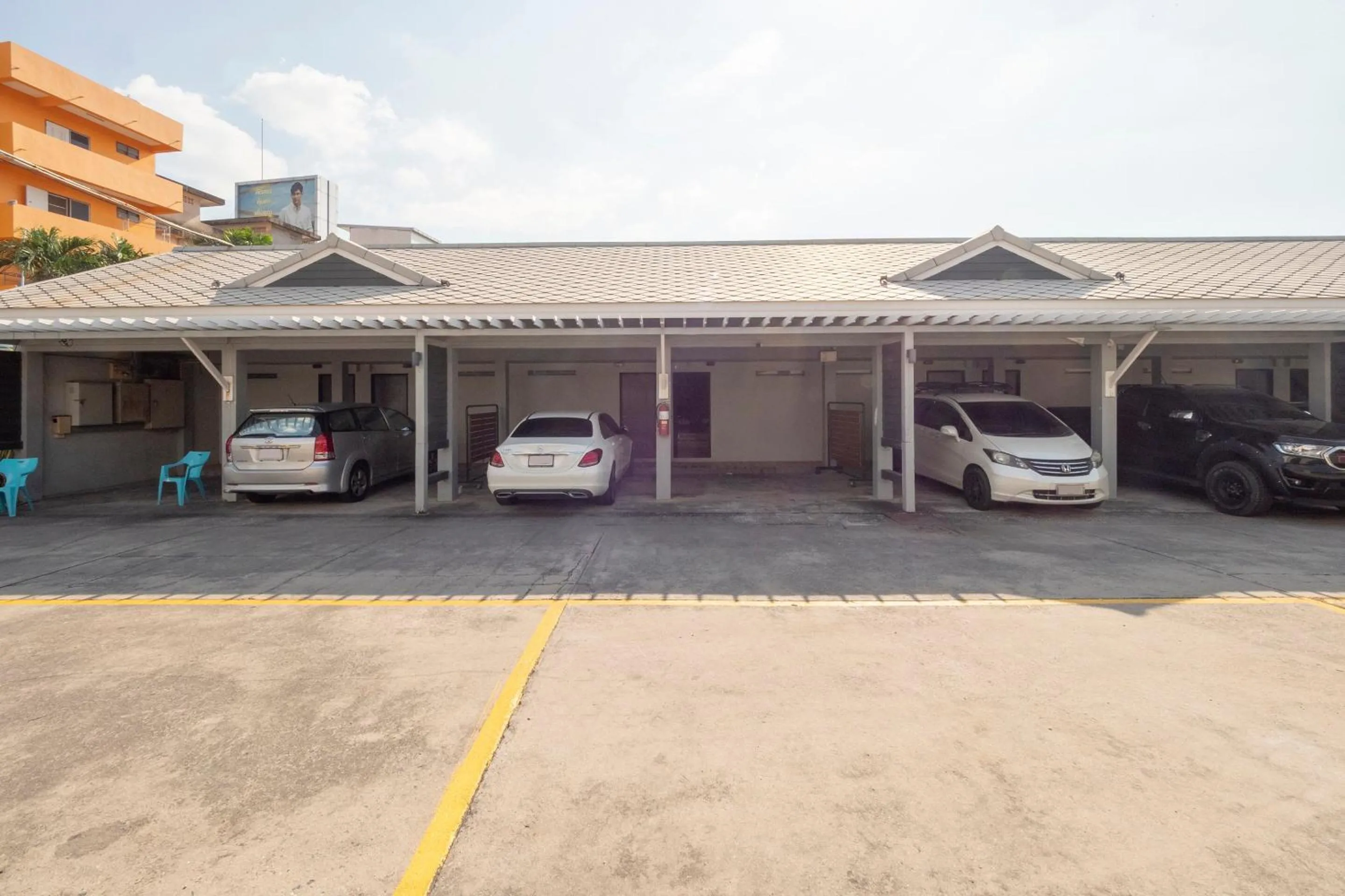 On site in OYO 75382 Chonburi Hotel