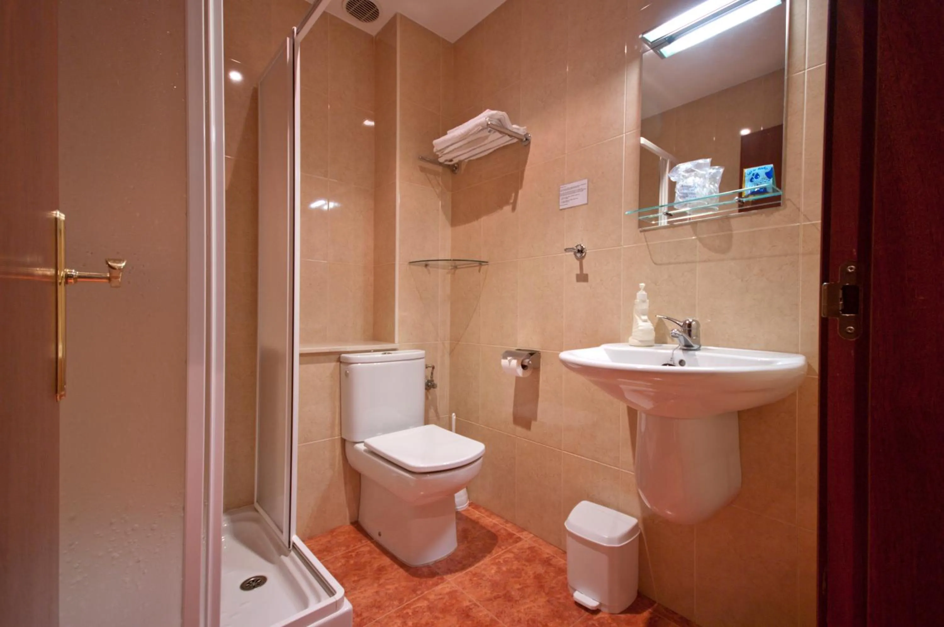 Bathroom in U-Hotel Darío Lugo