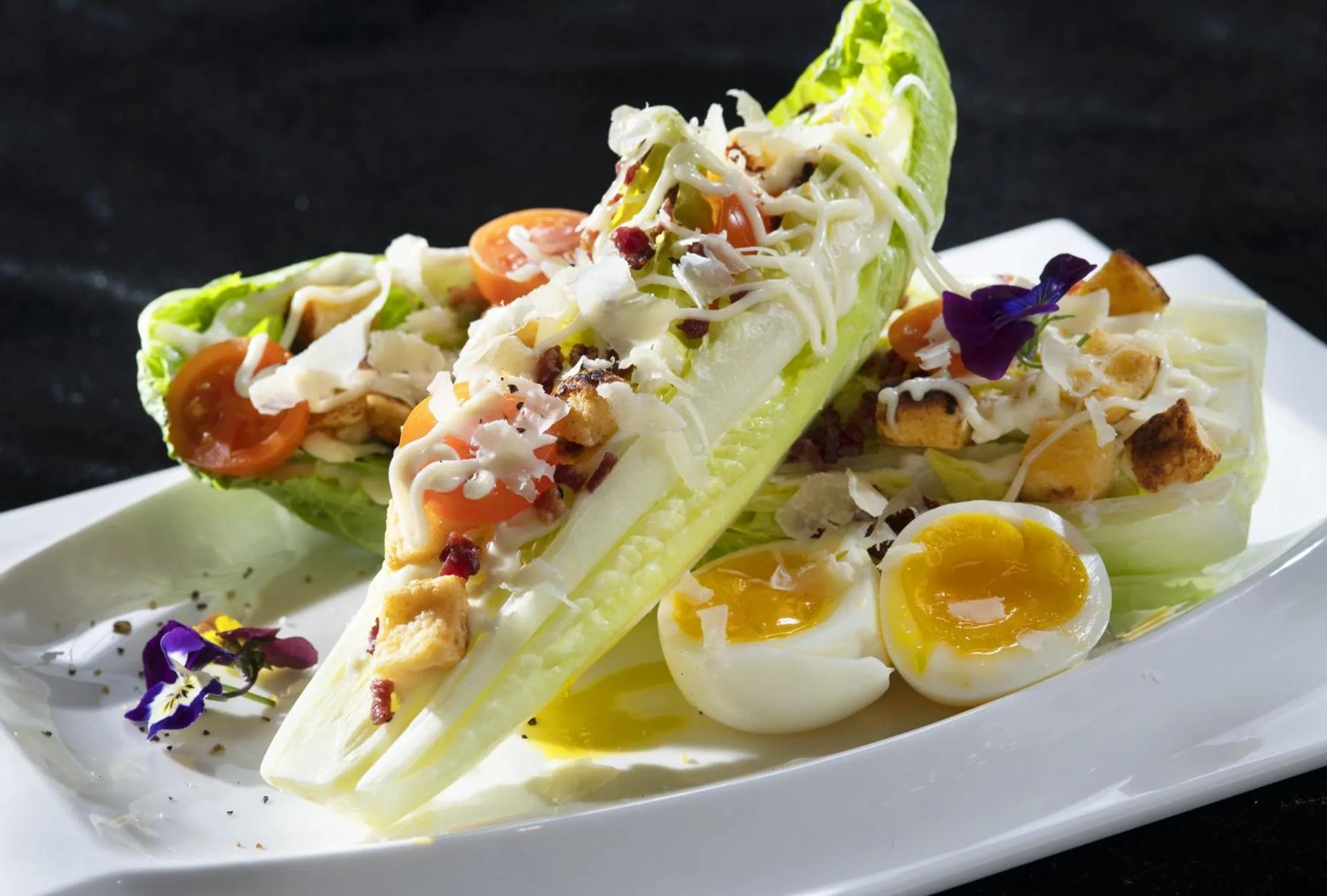 Bedroom in Crowne Plaza Beijing Badaling by IHG