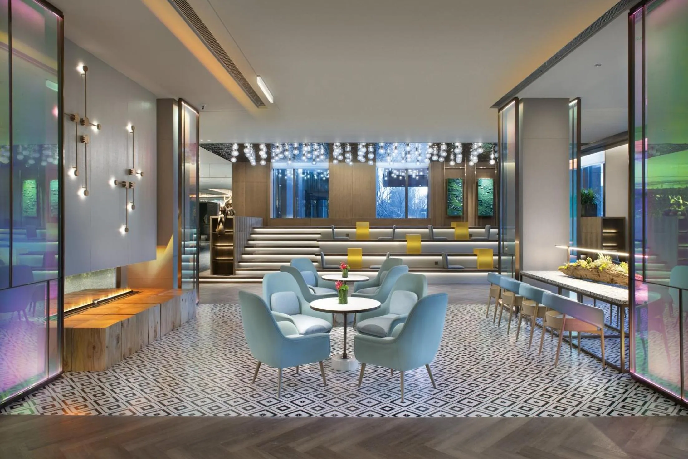 Lounge or bar in Crowne Plaza Beijing Badaling by IHG