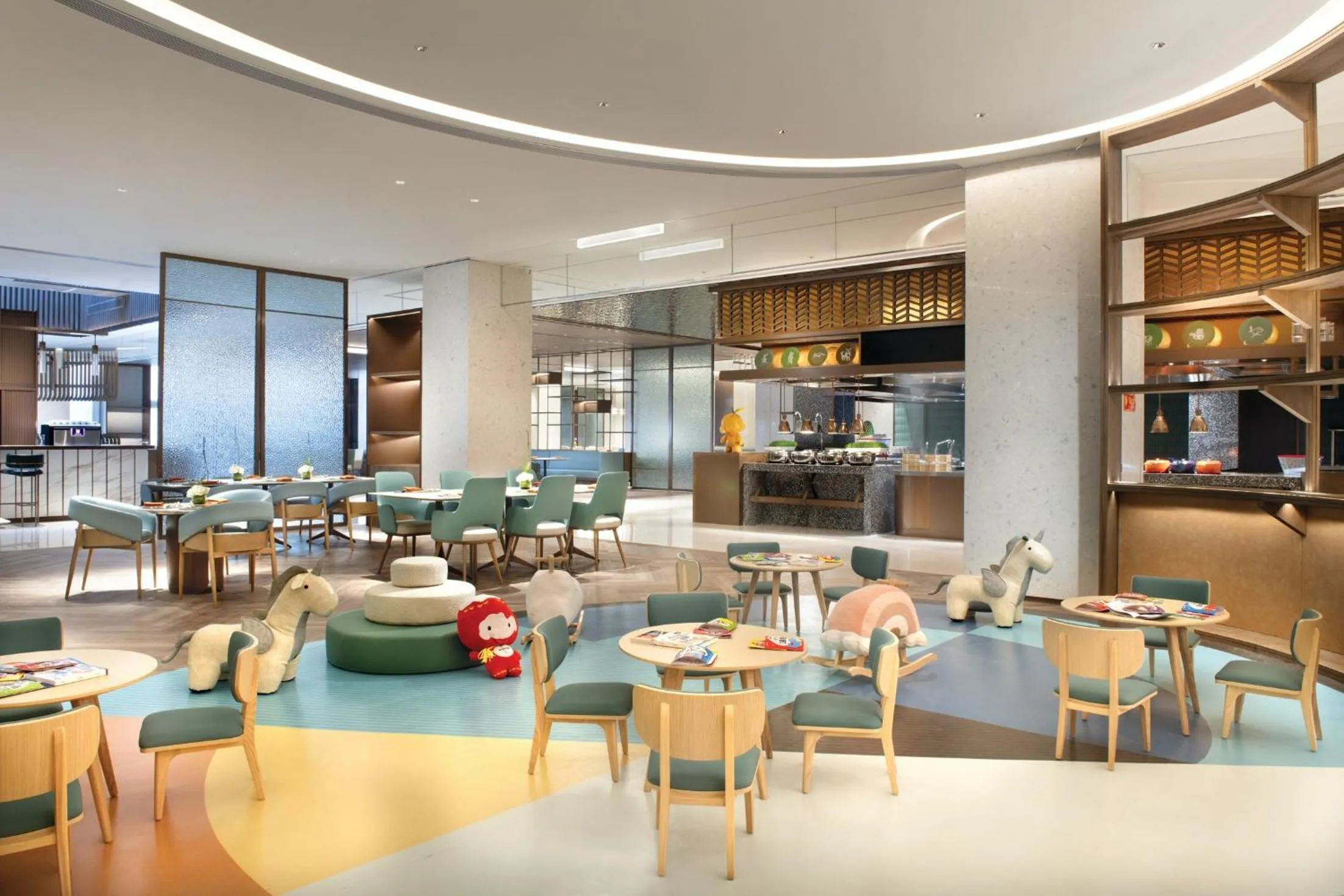 Restaurant/places to eat in Crowne Plaza Beijing Badaling by IHG