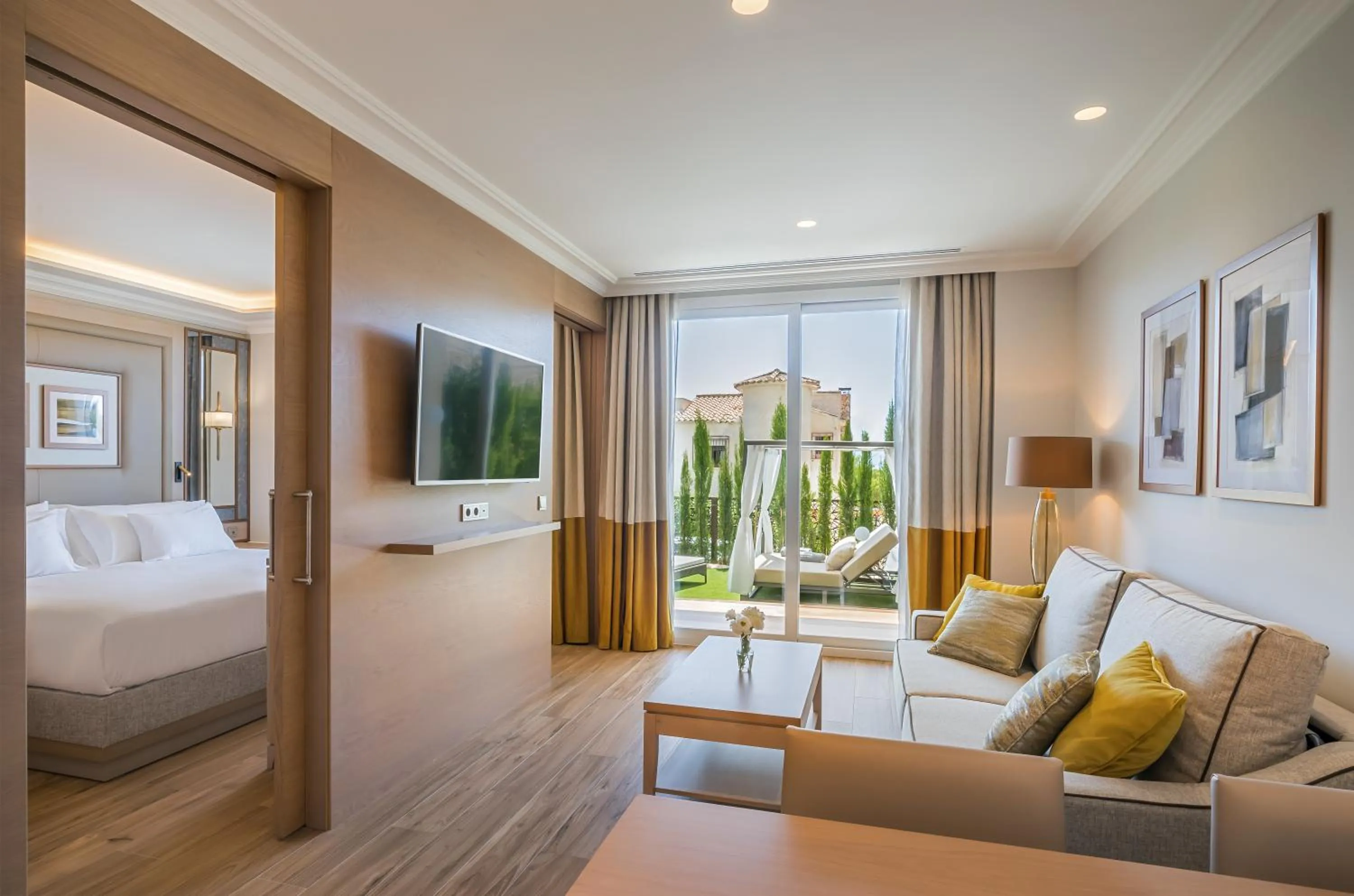 Photo of the whole room, Bed in Barceló la Nucía Hills