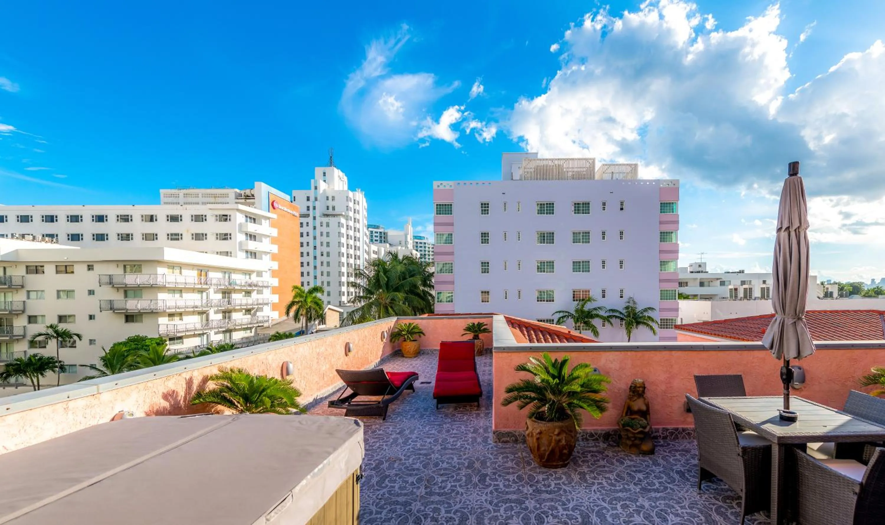 View (from property/room) in Secret Garden Miami Beach