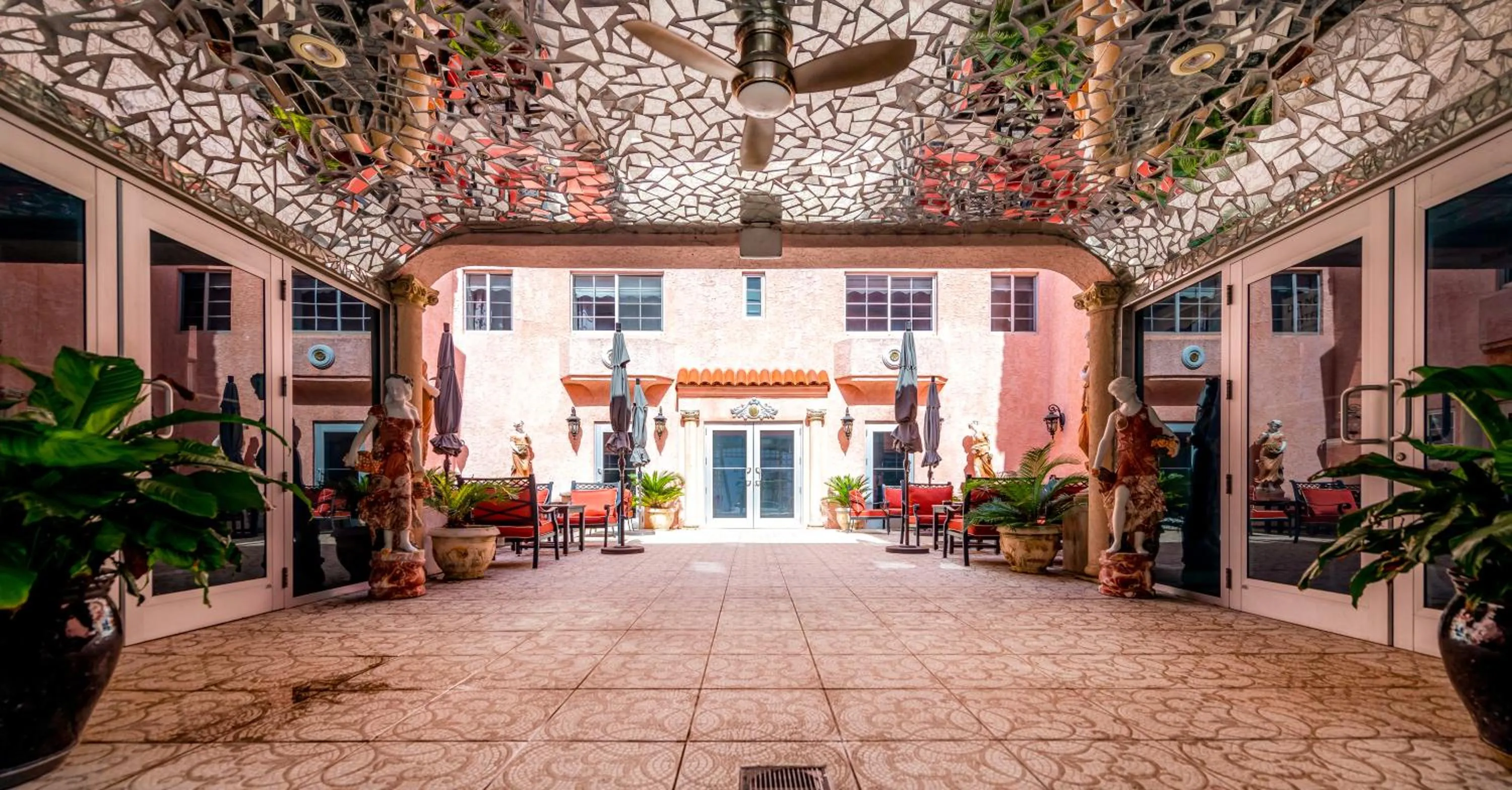 Facade/entrance in Secret Garden Miami Beach