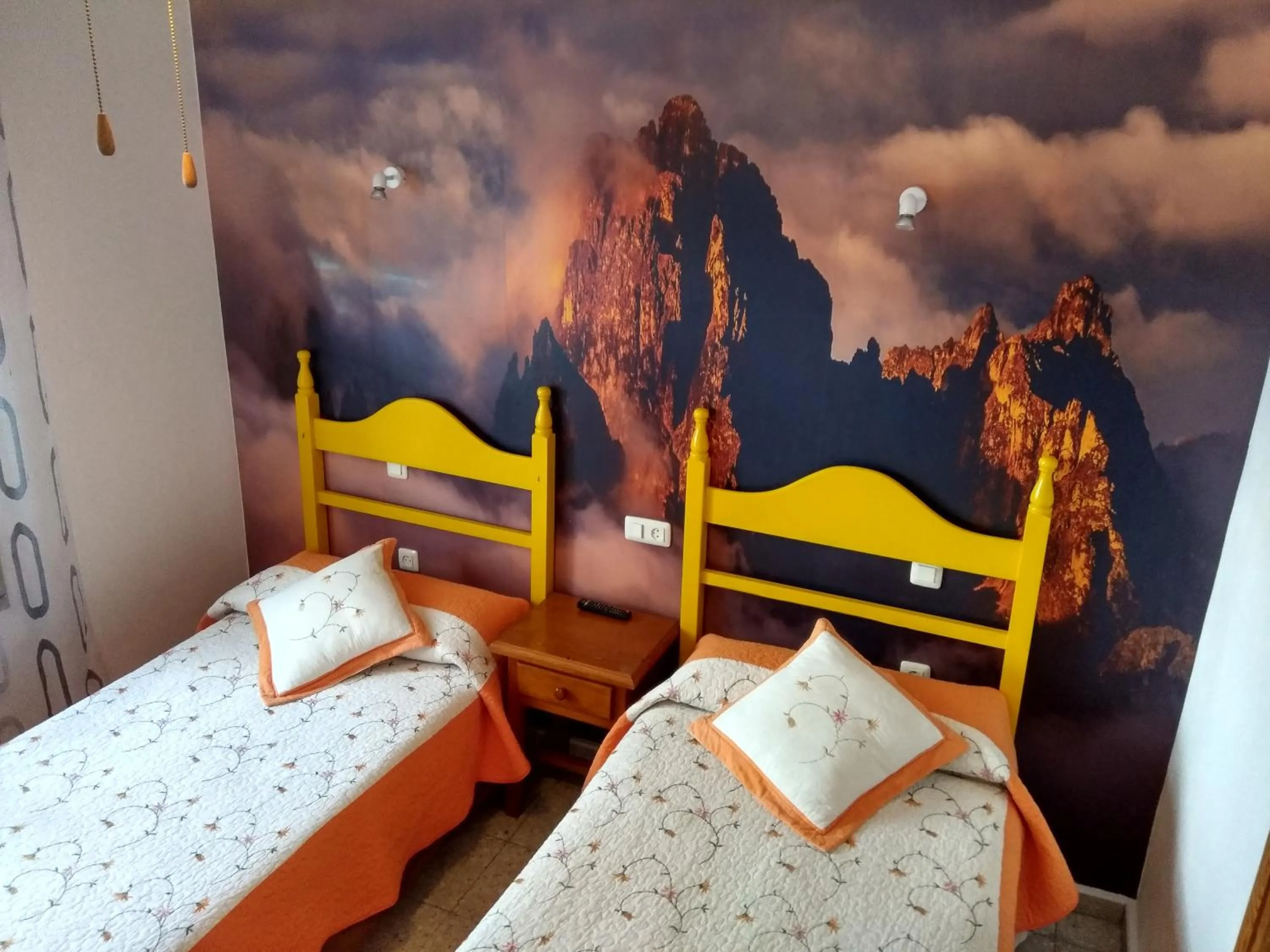 Bed in Hostal Avenida