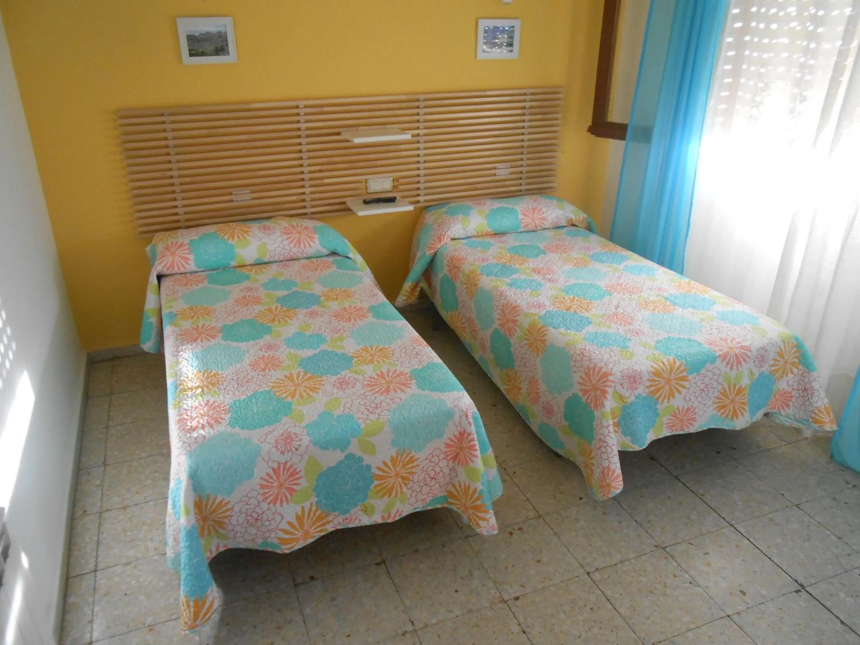 Bed in Hostal Avenida