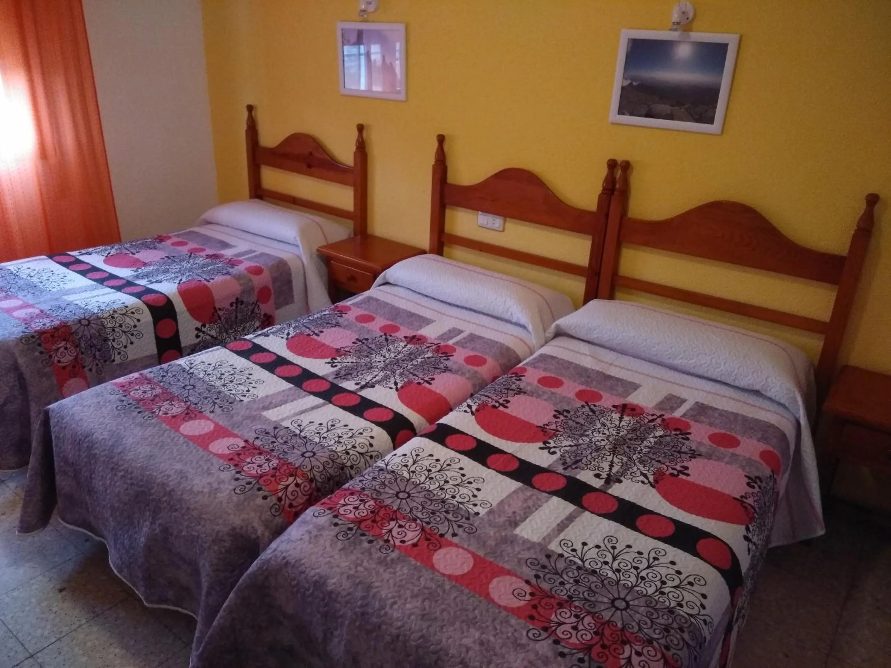 Bed in Hostal Avenida
