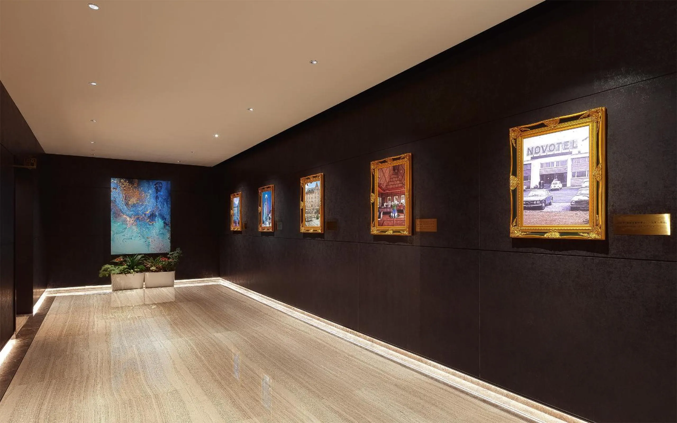 Novotel Atlantis Shanghai - Enjoy our great-valued breakfast in our rooftop revolving restaurant with a stunning river view & utilize our FREE self-serviced laundry