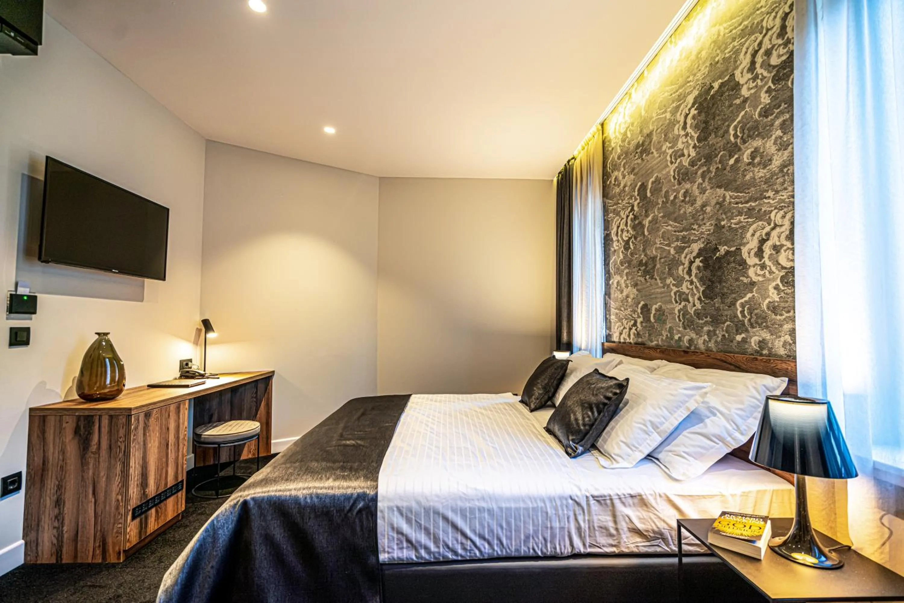 CALMA Luxury Rooms
