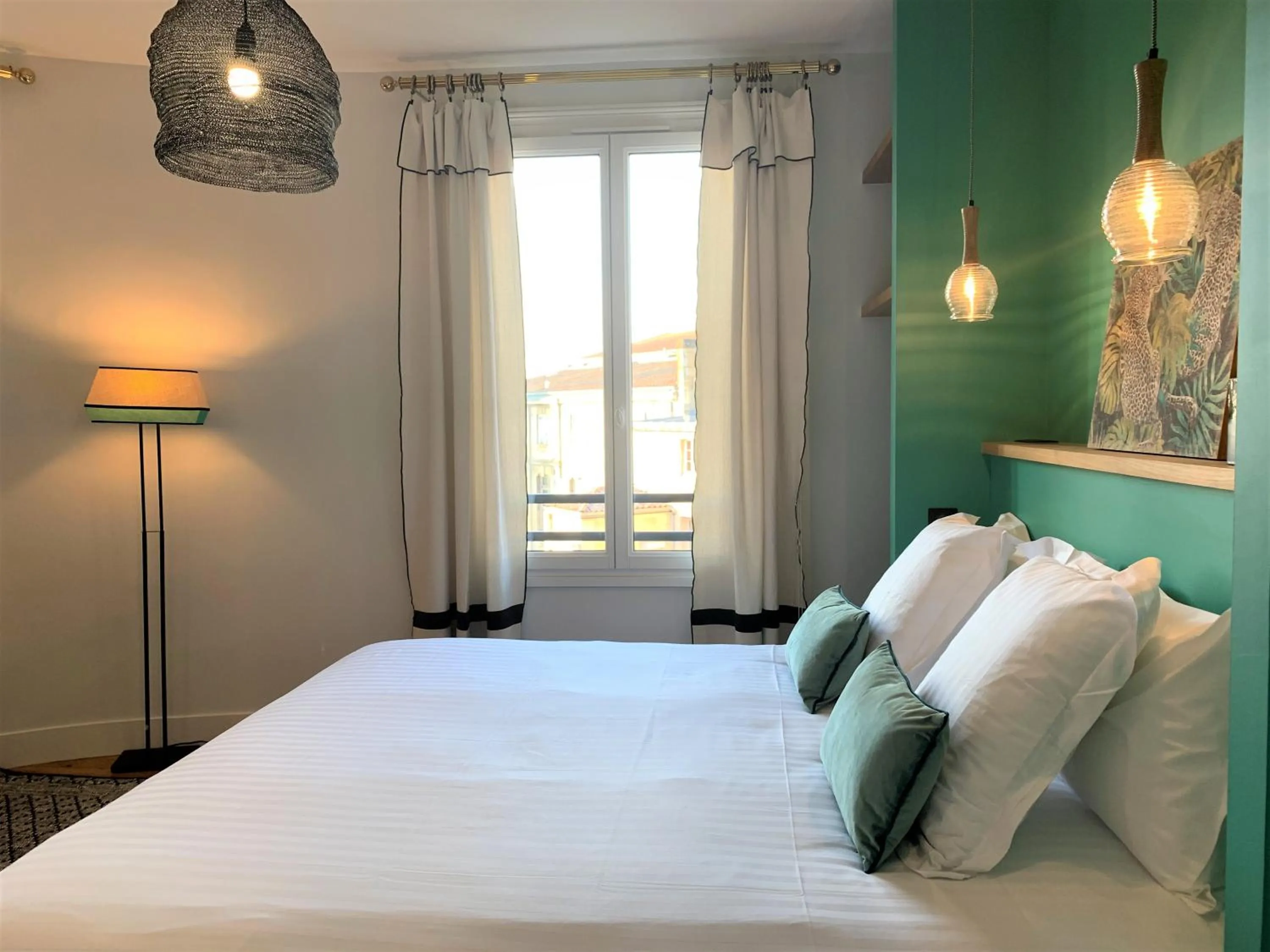 Bed in Maison Manège Bordeaux Centre