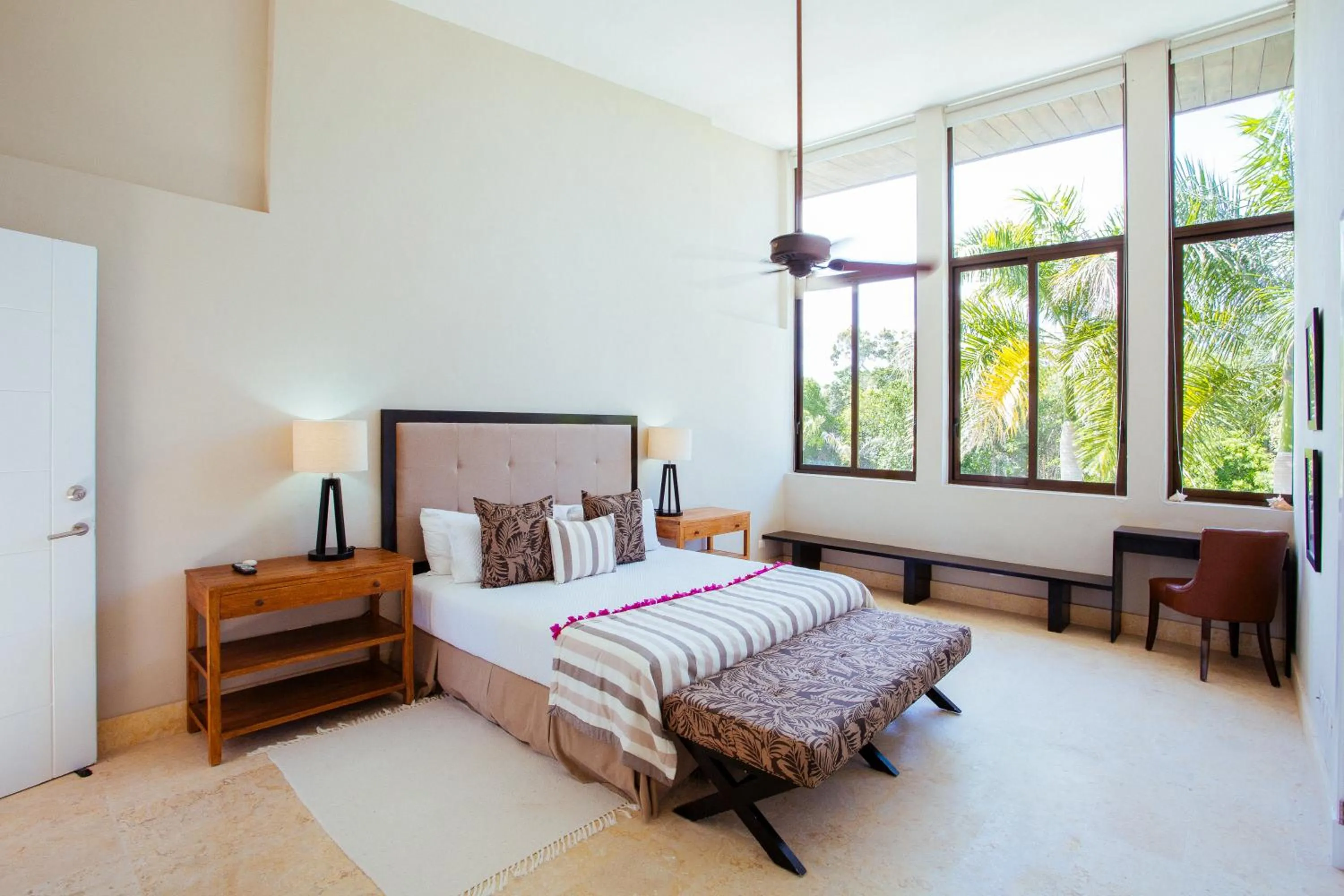 Bed in Unbelievable Villa with Pool - Perfect Family Vacay