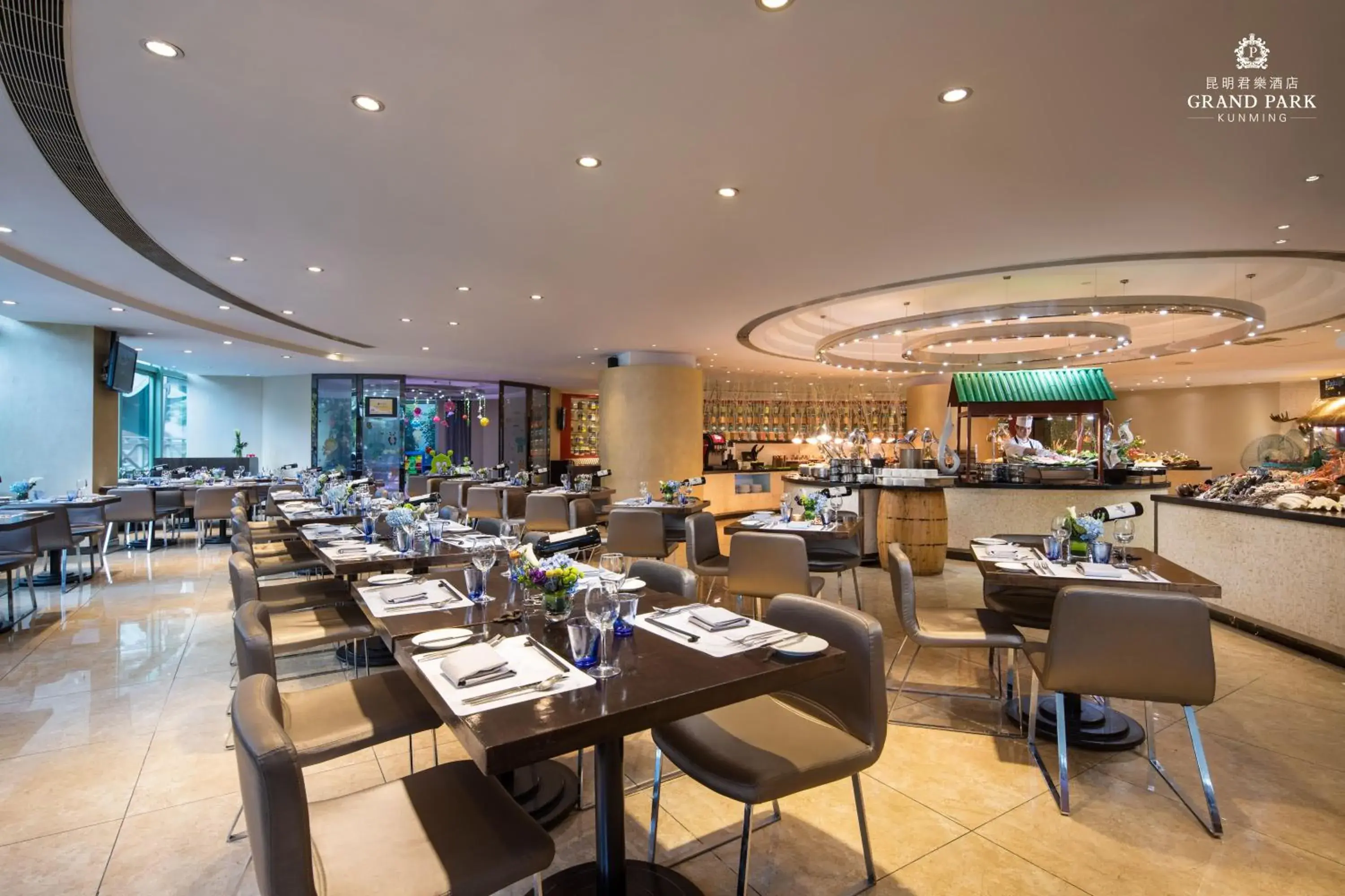 Restaurant/places to eat in Grand Park Kunming Restaurant/places to eat in Grand Park Kunming