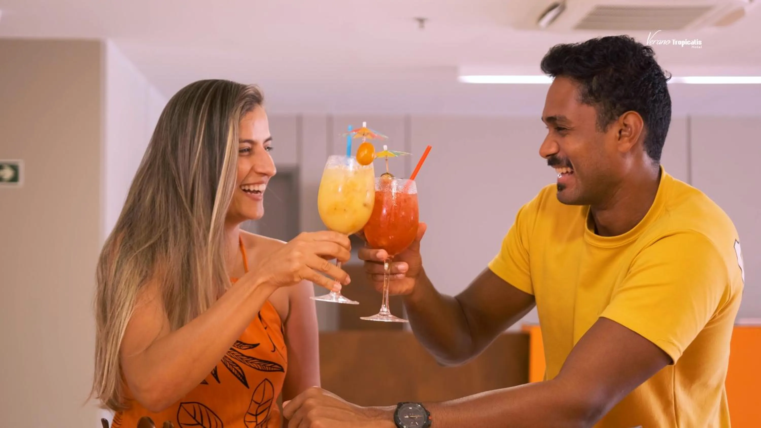 People in Verano Pajuçara by Tropicalis