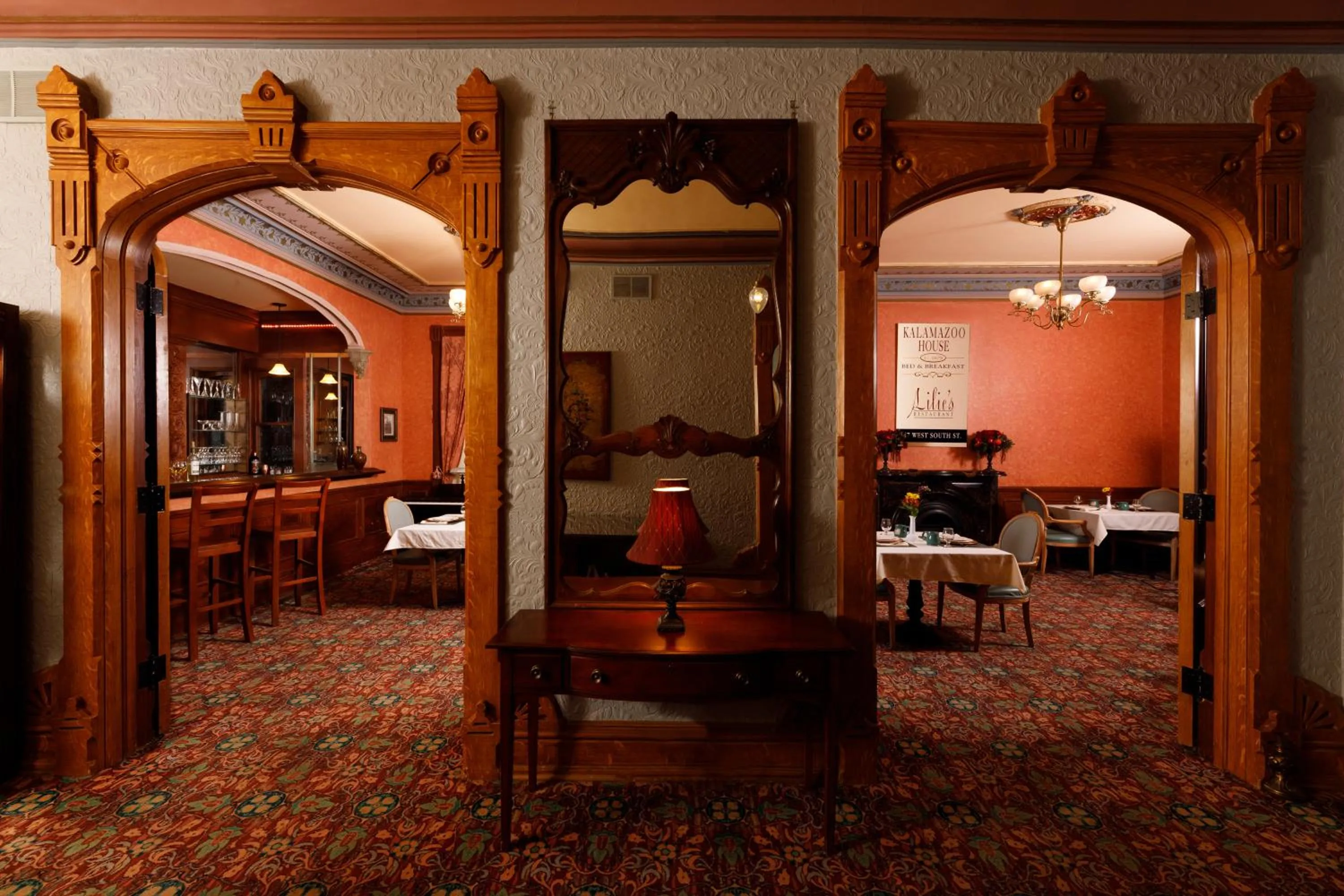 Dining area in The Kalamazoo House Downtown Hotel and Suites
