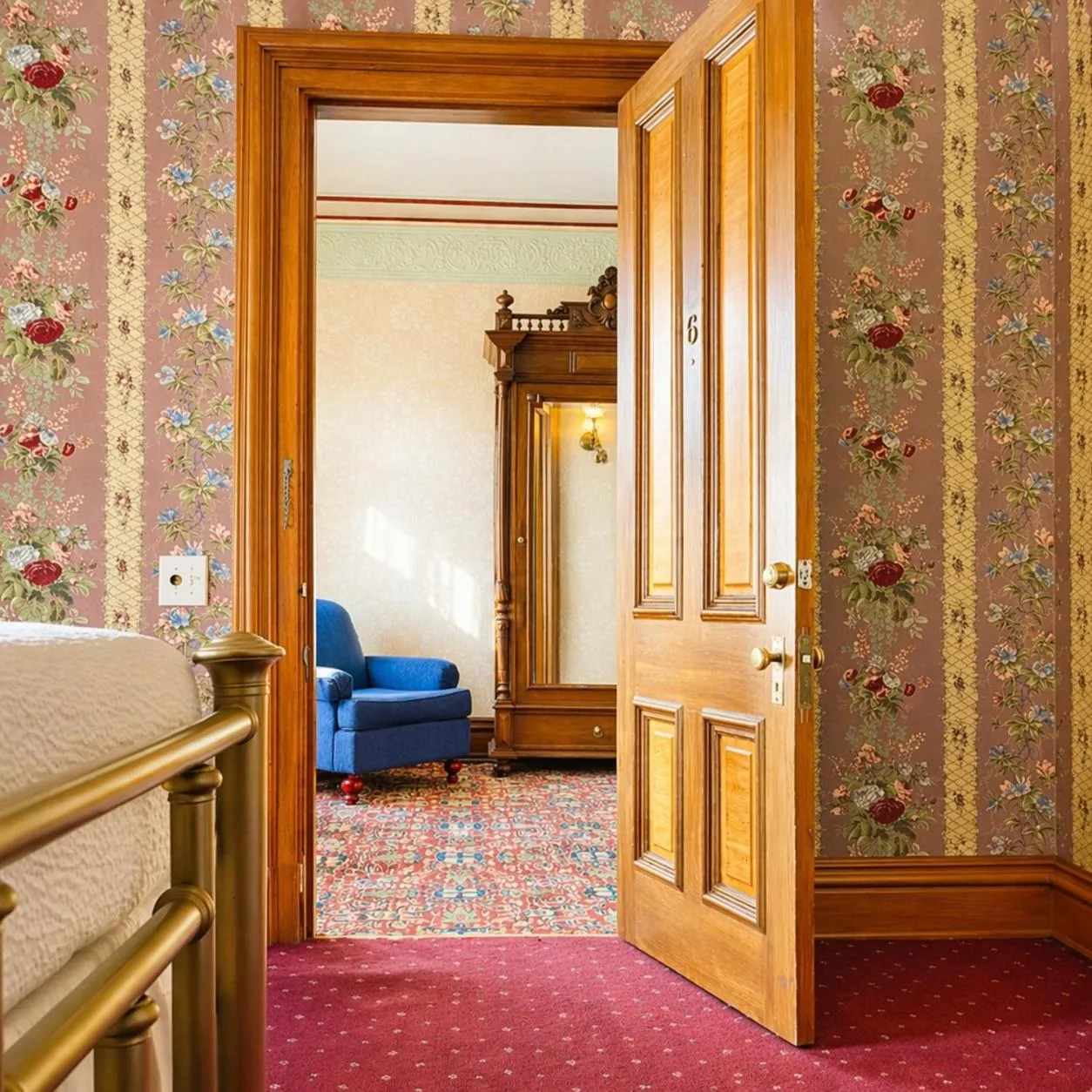 Bedroom in The Kalamazoo House Downtown Hotel and Suites