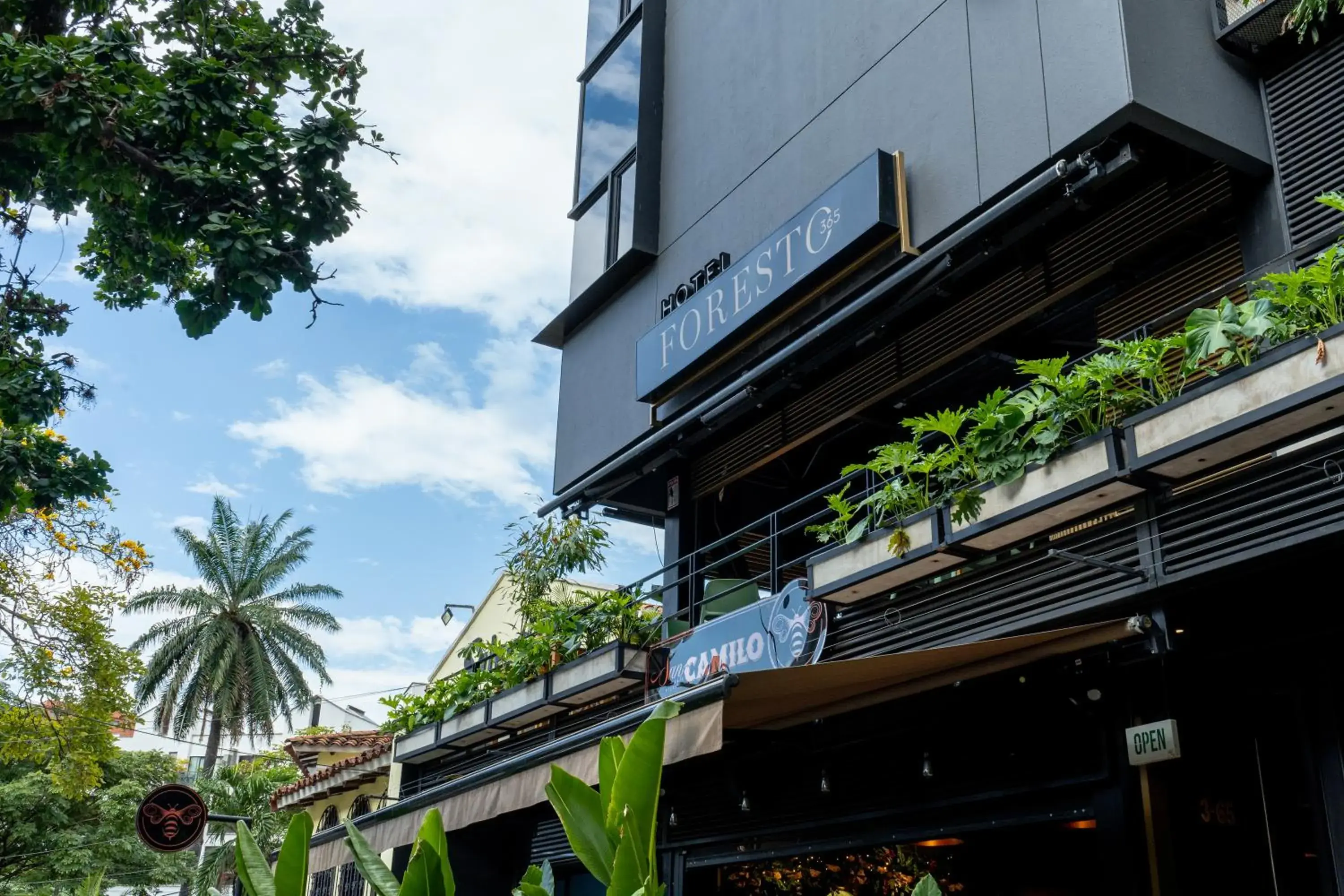 Property building in Hotel Foresto 365 Property building in Hotel Foresto 365