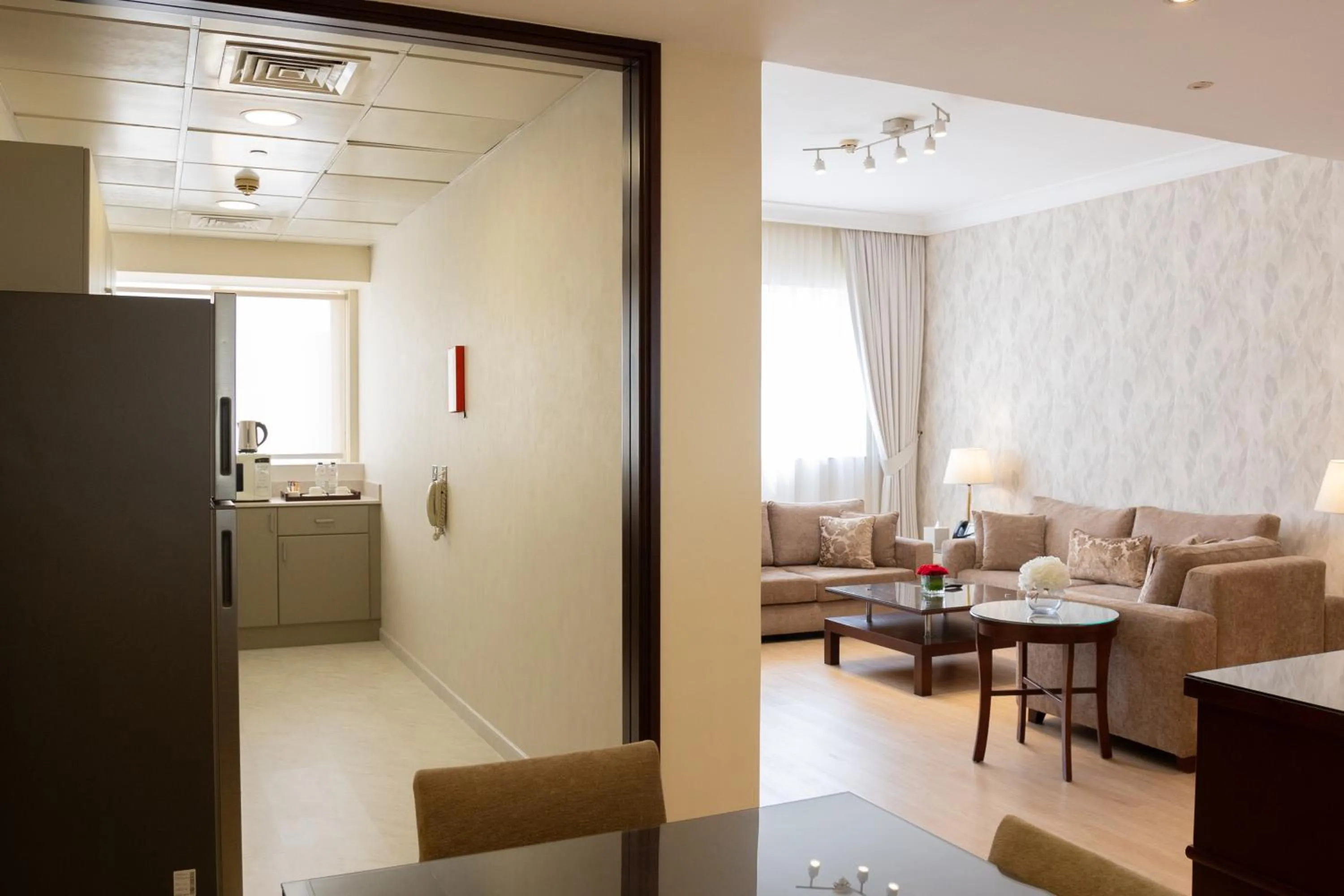 Kitchen or kitchenette in Grand Millennium Dubai