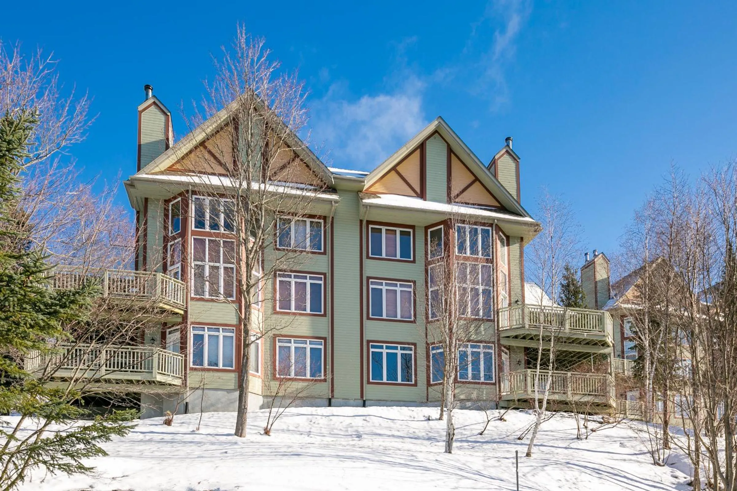 Property building in Le Chalumeau by Chez Tremblant