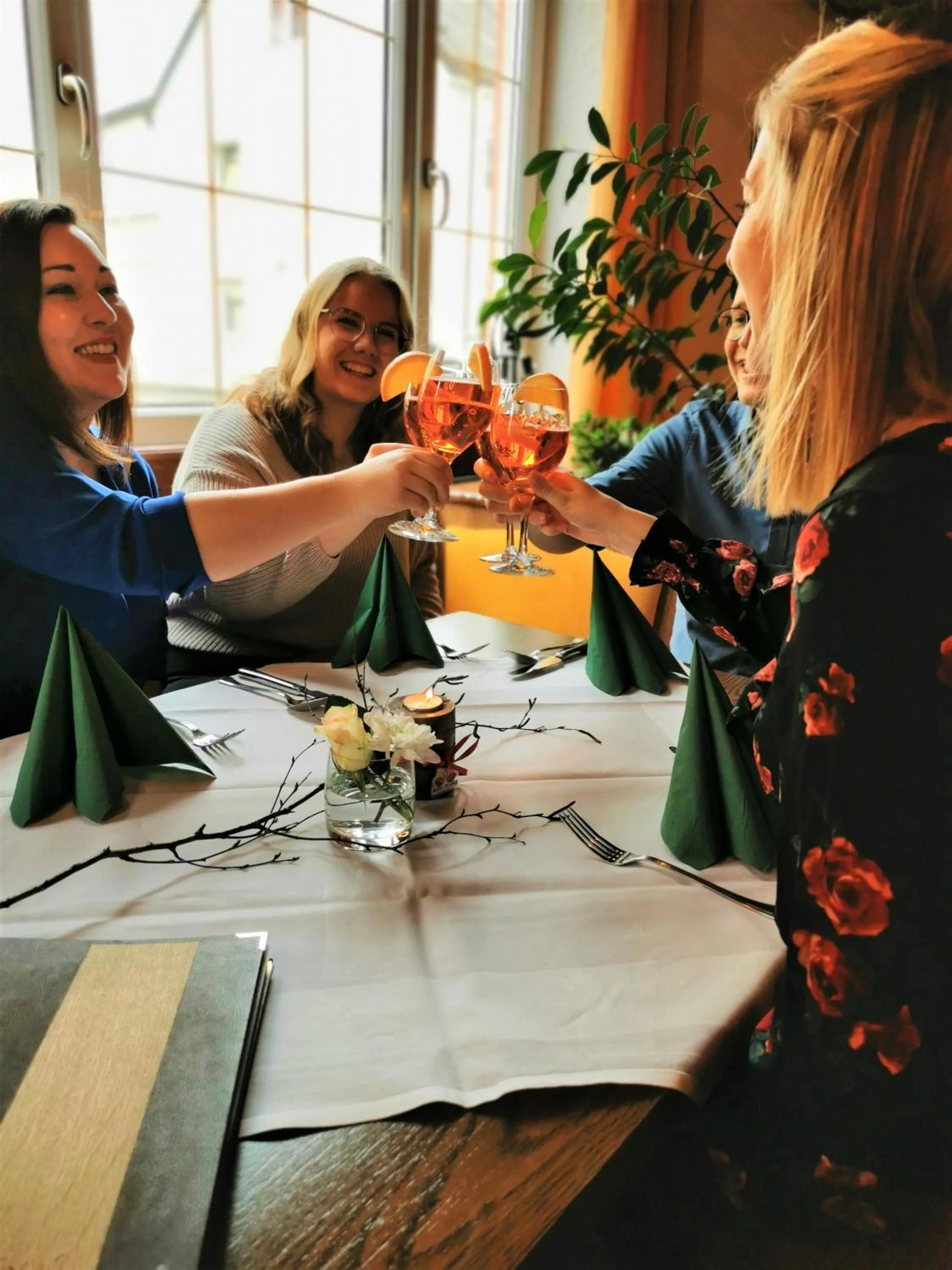 Restaurant/places to eat in Hotel Plankl