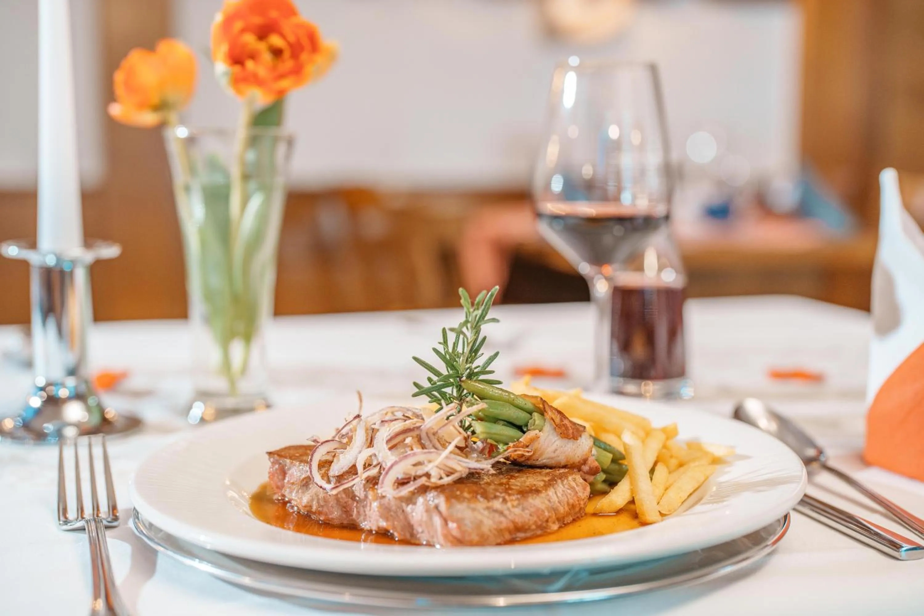 Restaurant/places to eat in Hotel Plankl