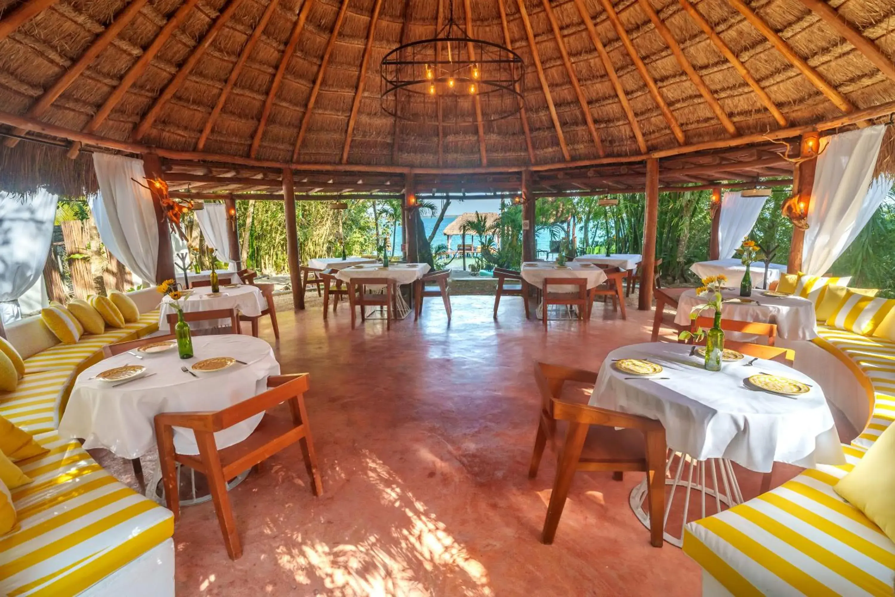 Restaurant/places to eat in Mikasa Bacalar Hotel Boutique, Lagoon Front Restaurant/places to eat in Mikasa Bacalar Hotel Boutique, Lagoon Front