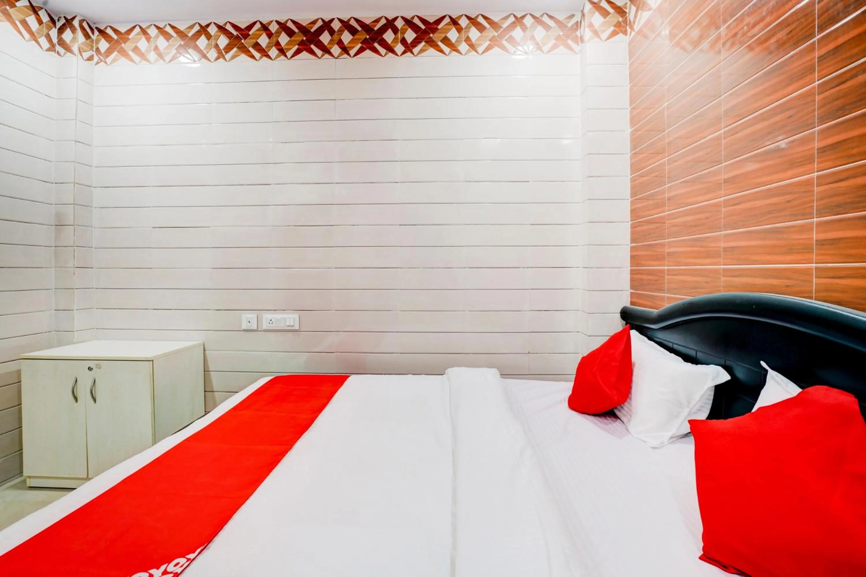 Bedroom, Bed in Hotel O Aroma Classic Near Nampally Main Railway station