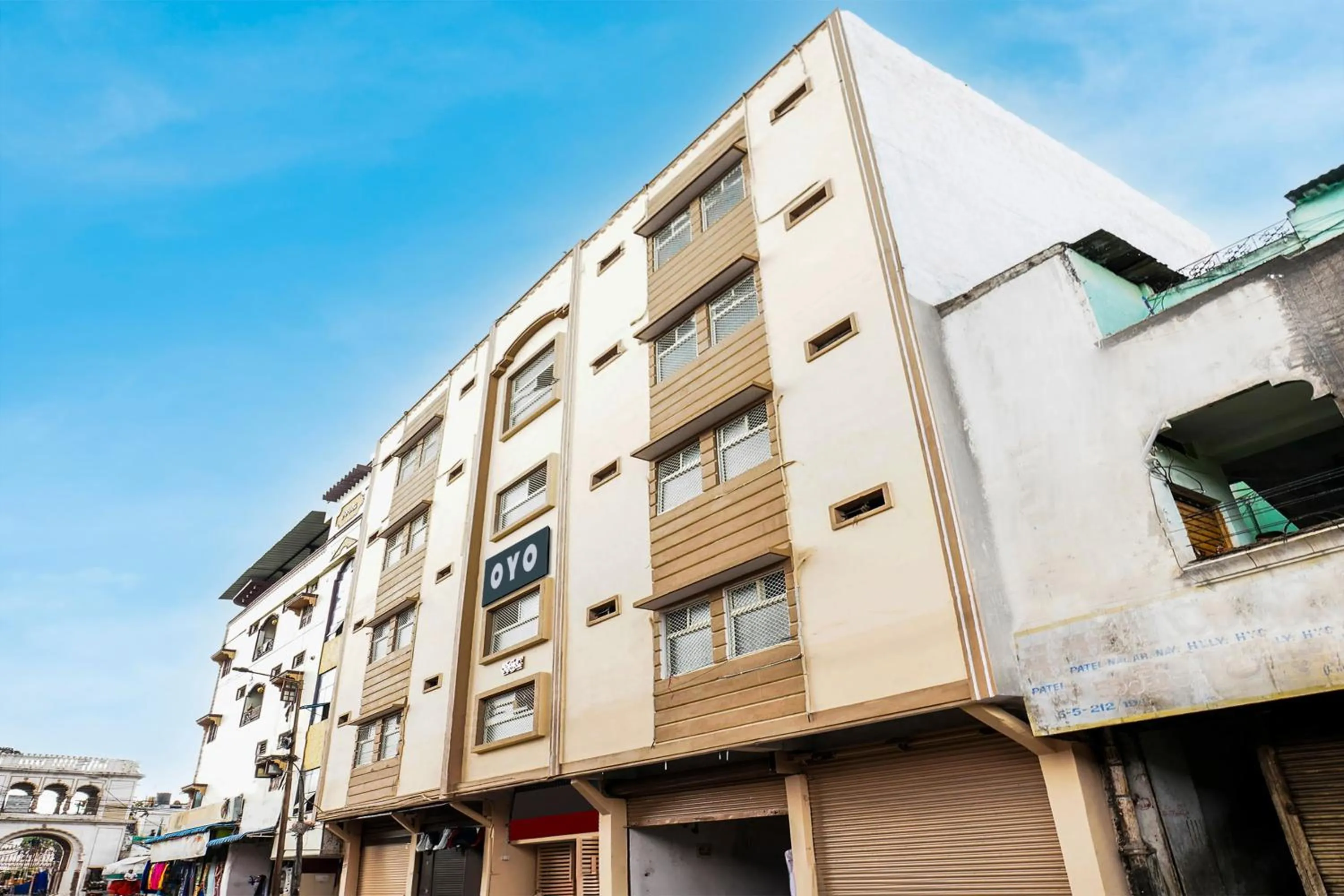 Facade/entrance in Hotel O Aroma Classic Near Nampally Main Railway station