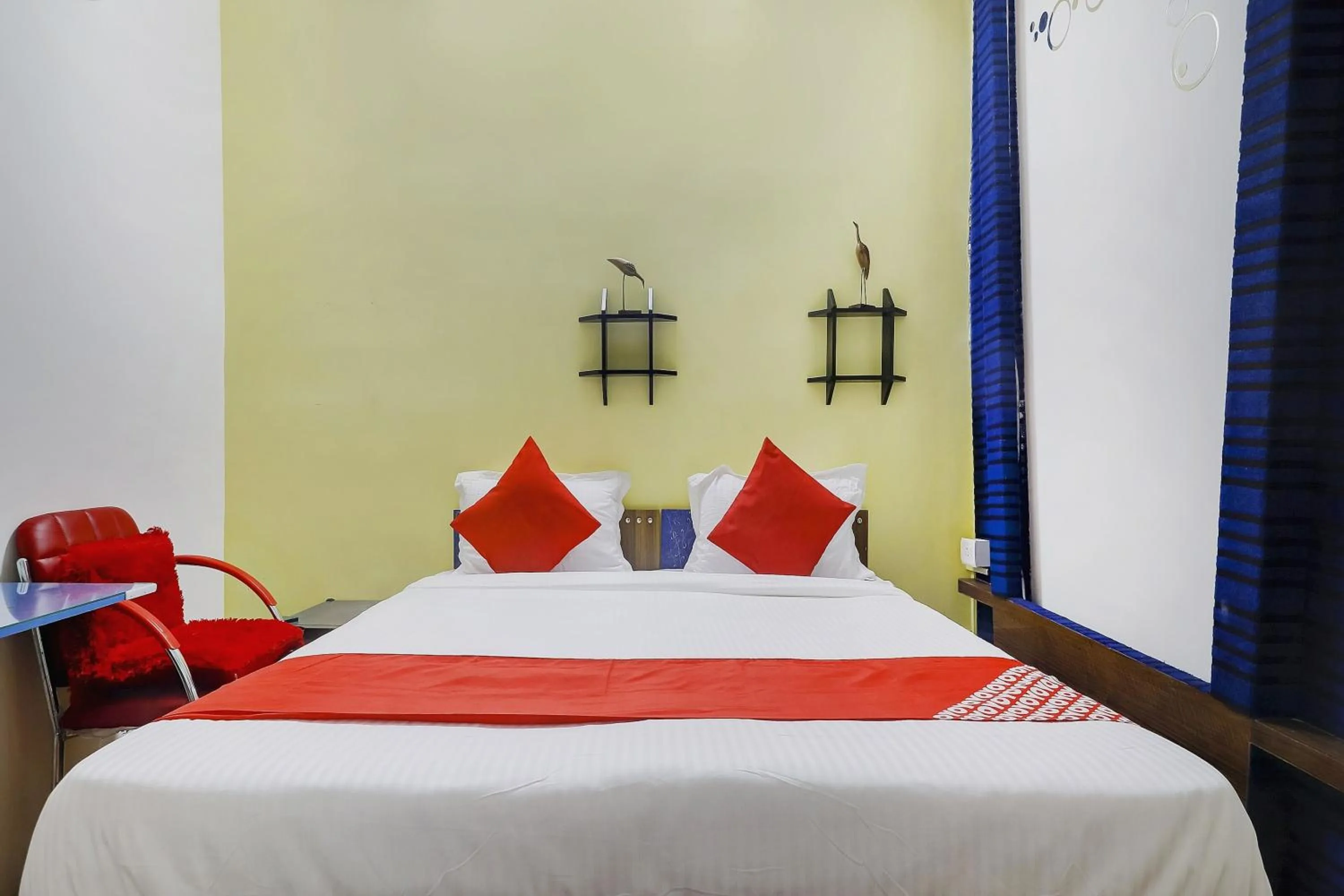 Facade/entrance, Bed in OYO 76333 Newgen Grand