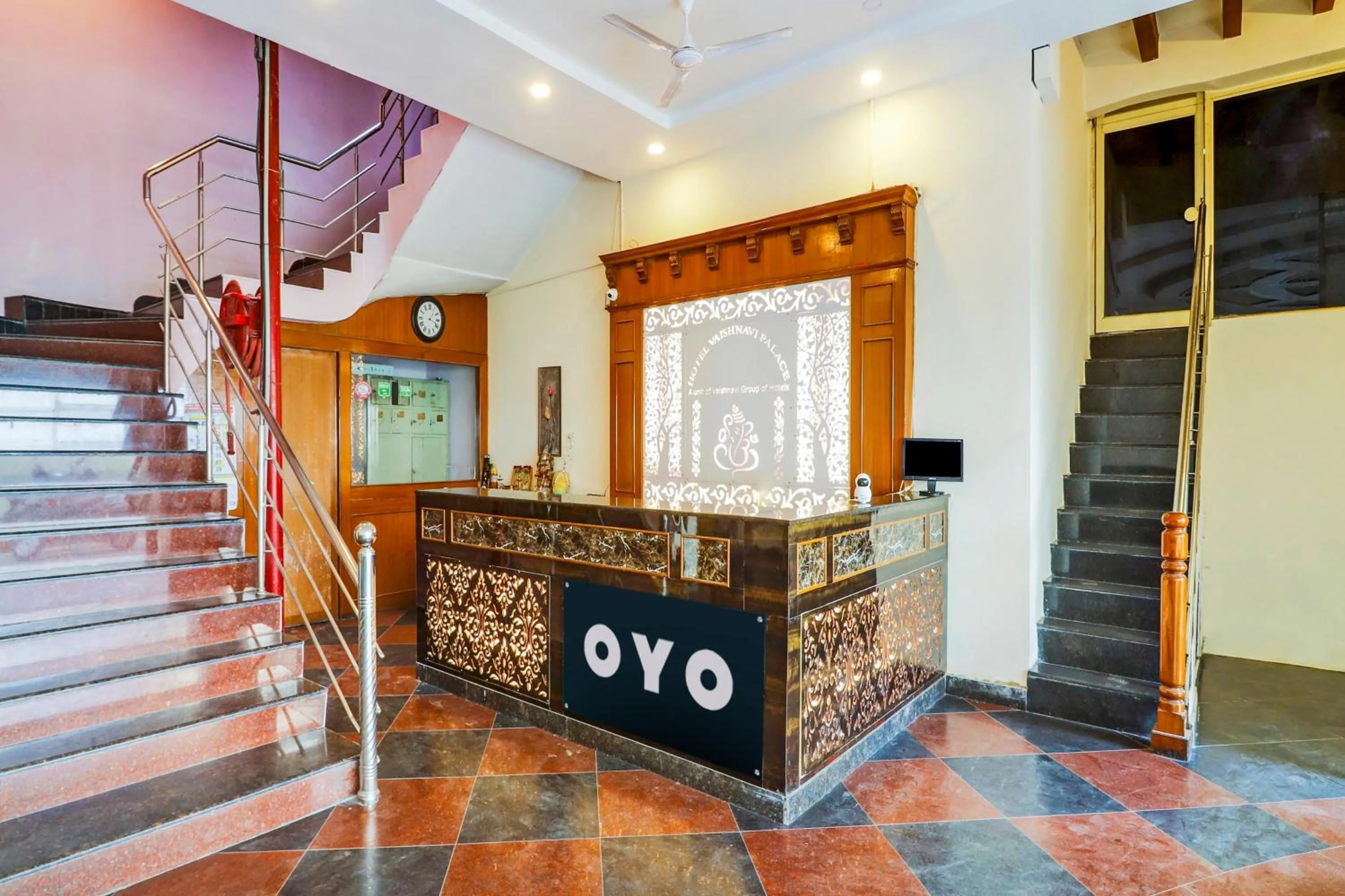 Lobby or reception in Super Hotel O Vaishnavi Palace