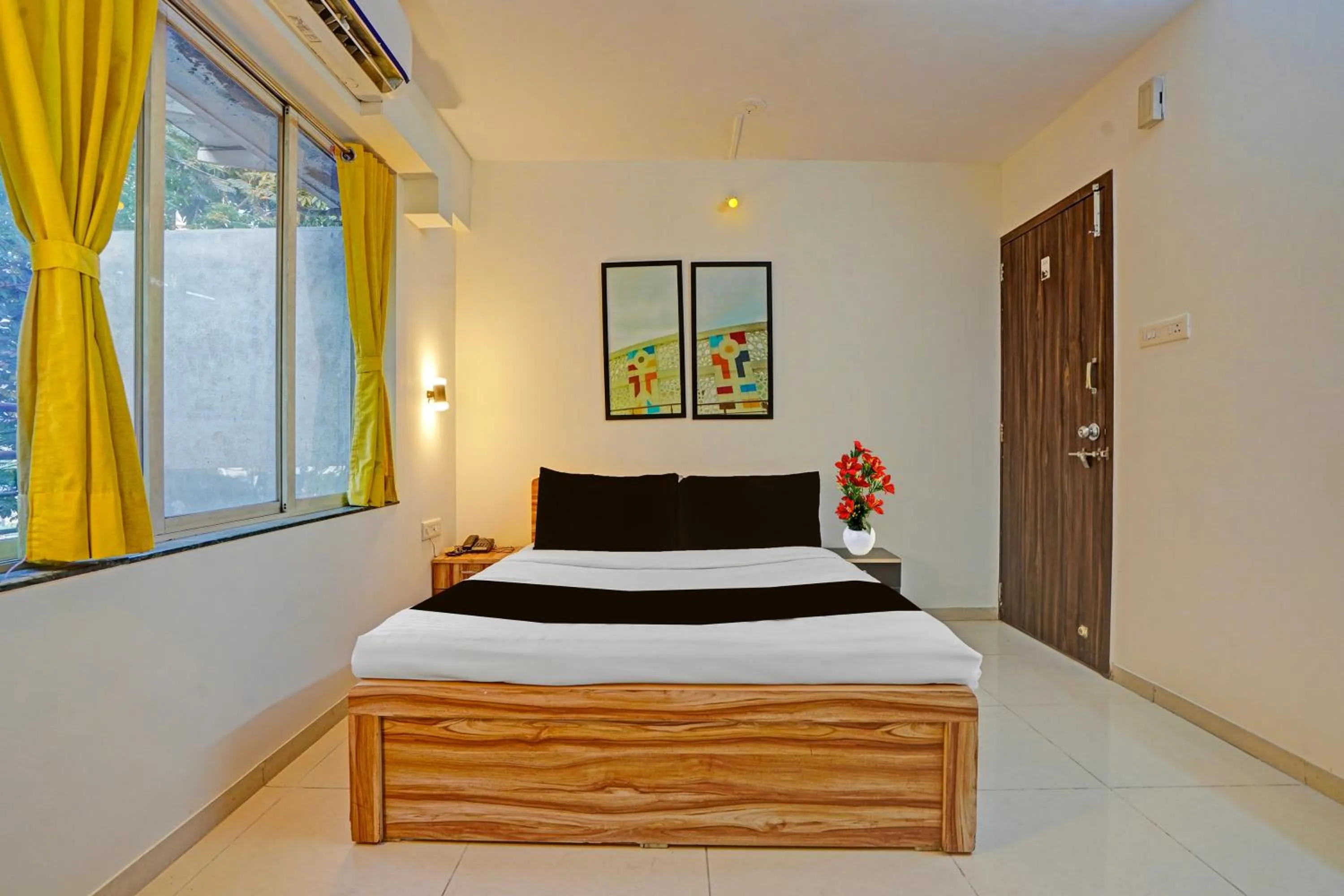 Bed in Super Collection O Baner Hillview Pune Formerly Siri Lodge